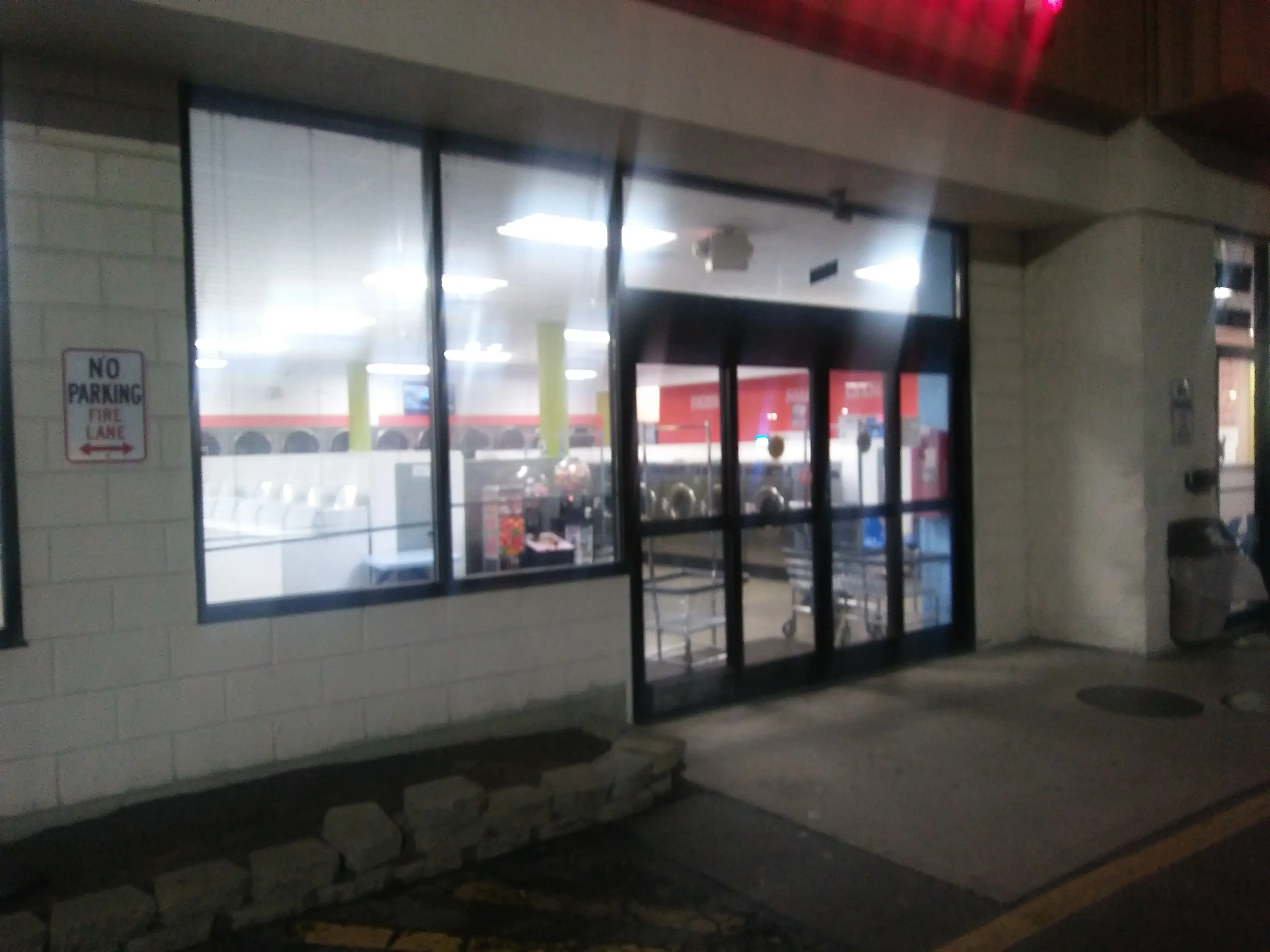 City Limits Laundry and Tan - Image 5