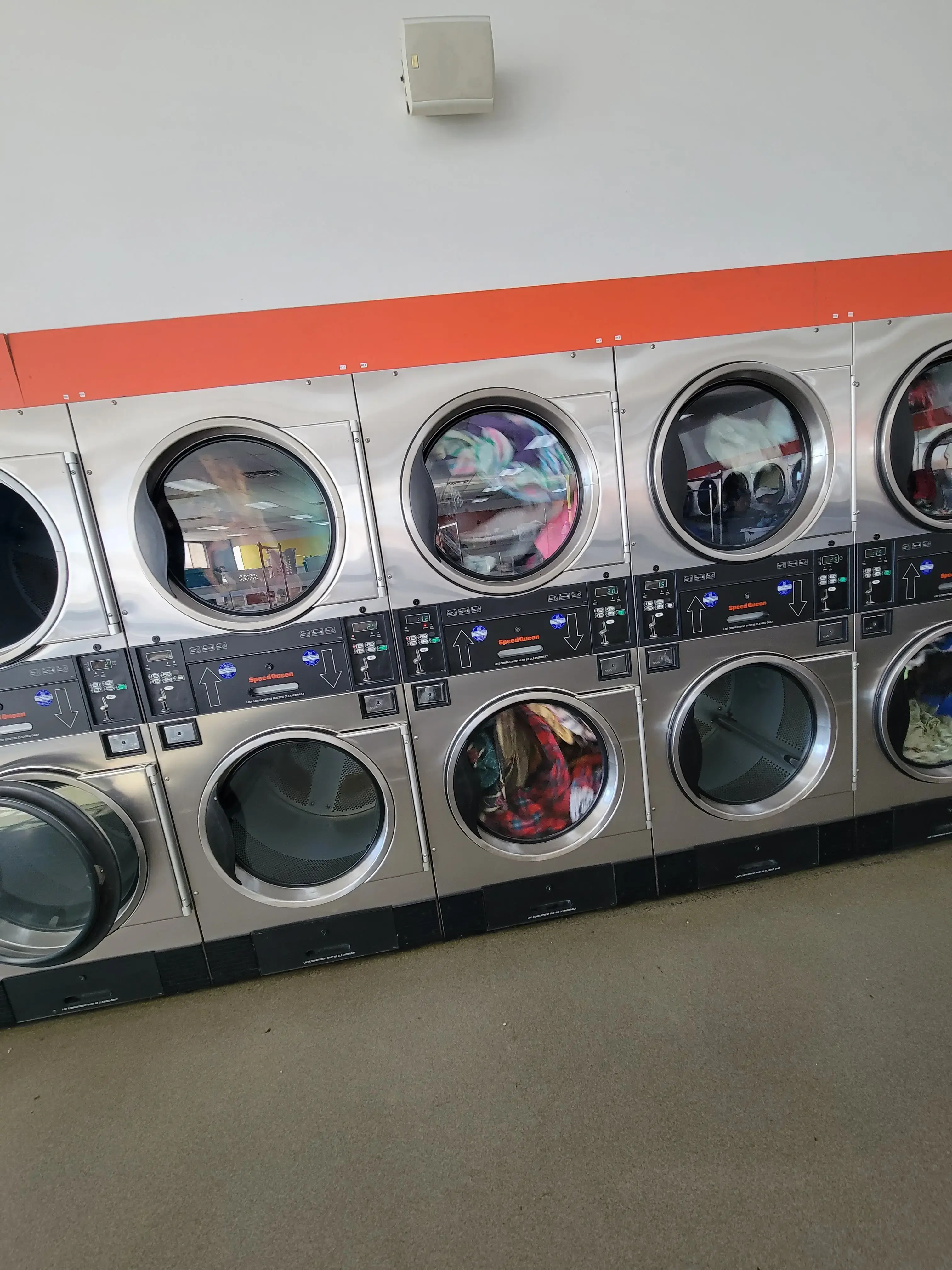 City Limits Laundry and Tan - Image 3