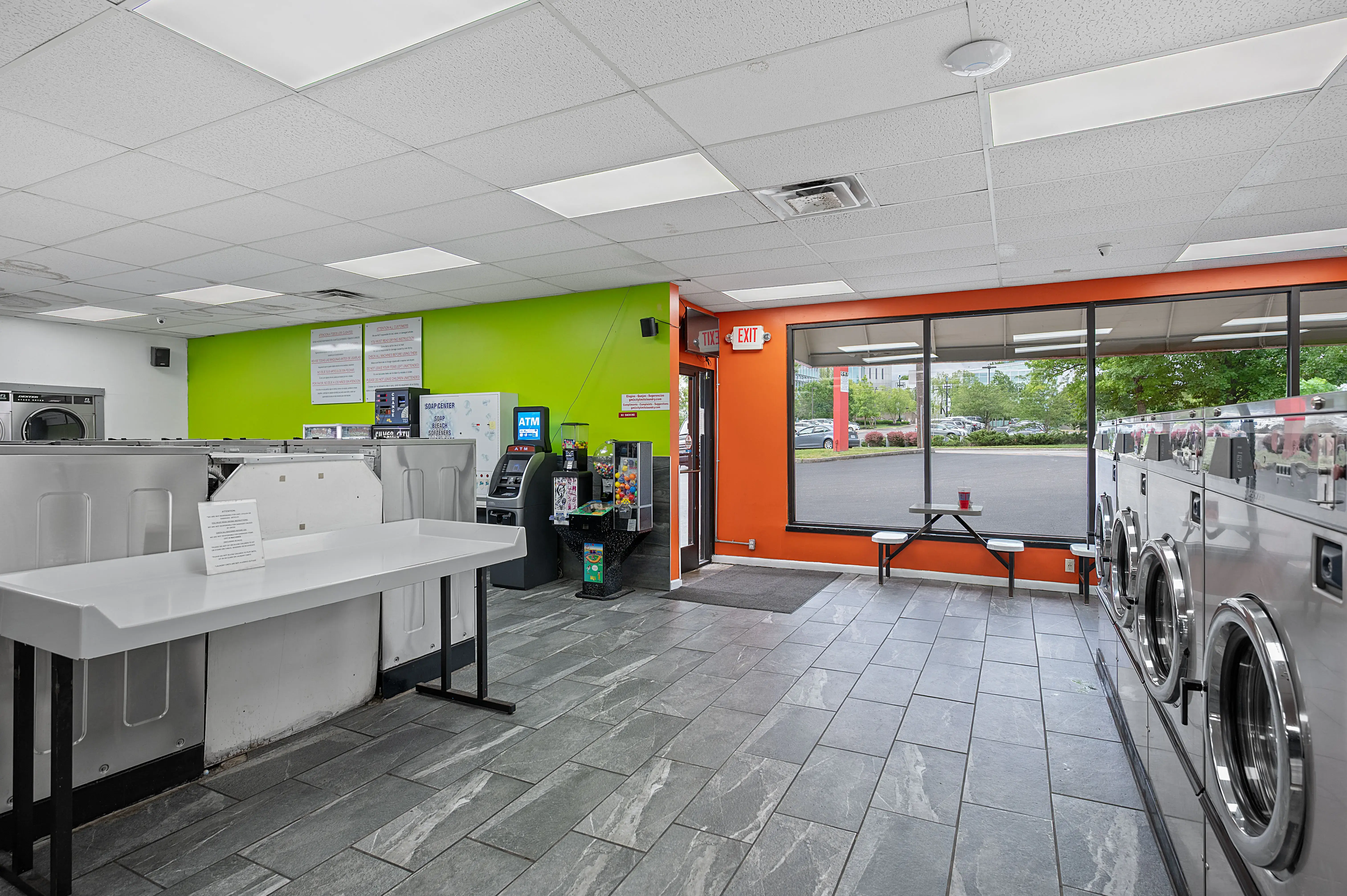 City Limits Laundry & Tanning - Image 19