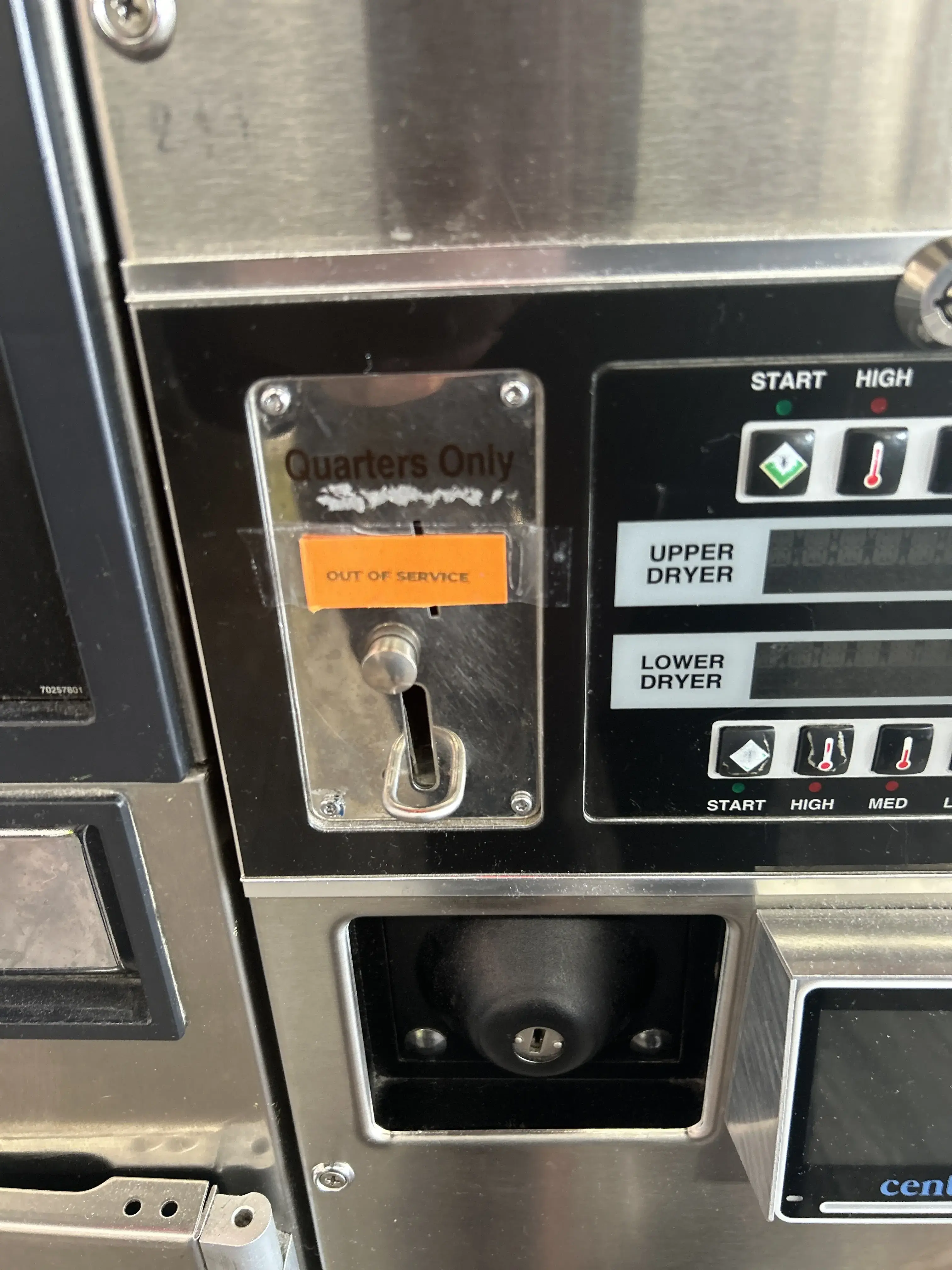 City Limits Laundry & Tanning - Image 15