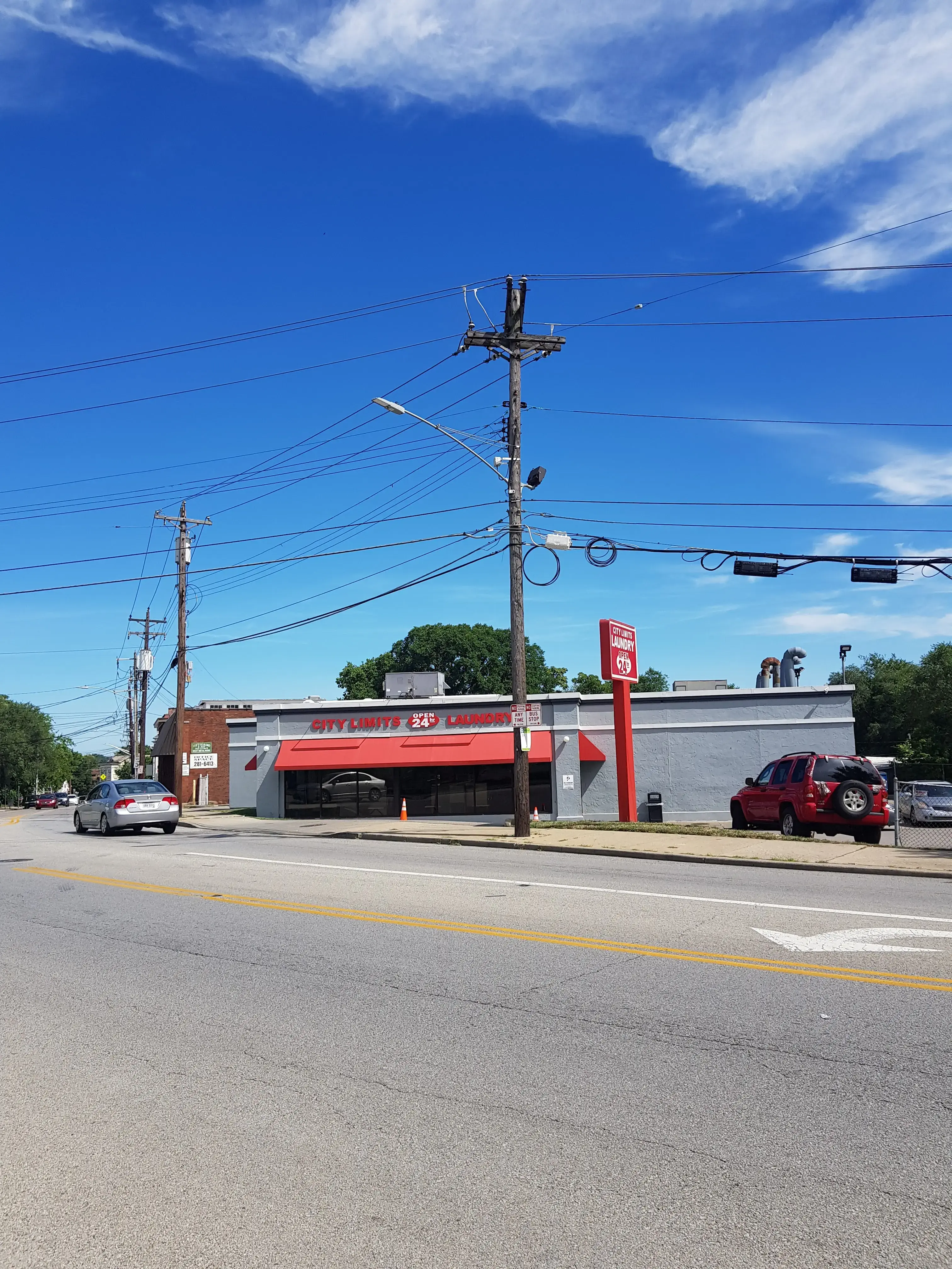 City Limits Laundry & Tanning thumbnail 3