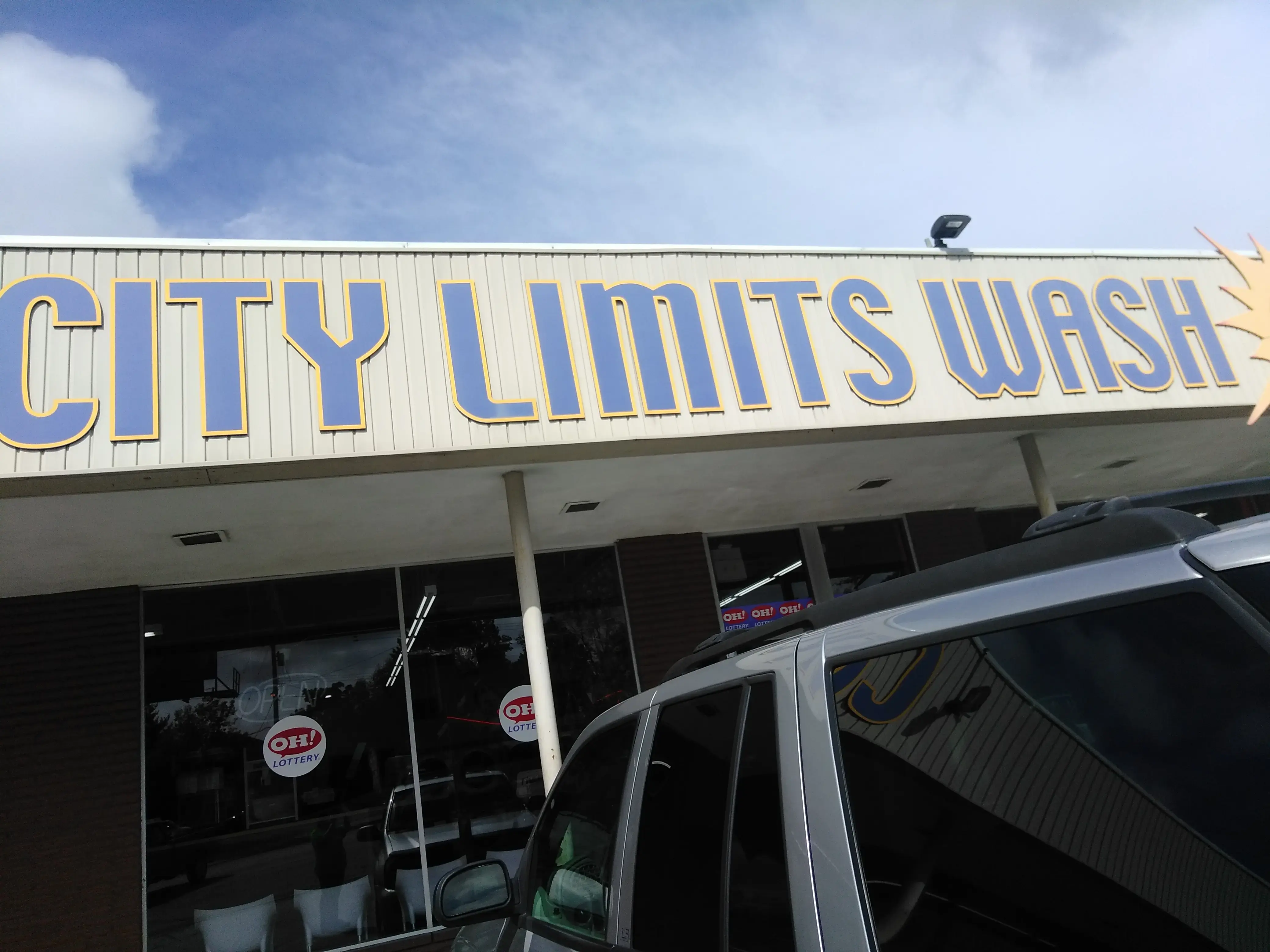 City Limits Laundry & Tanning - Image 19