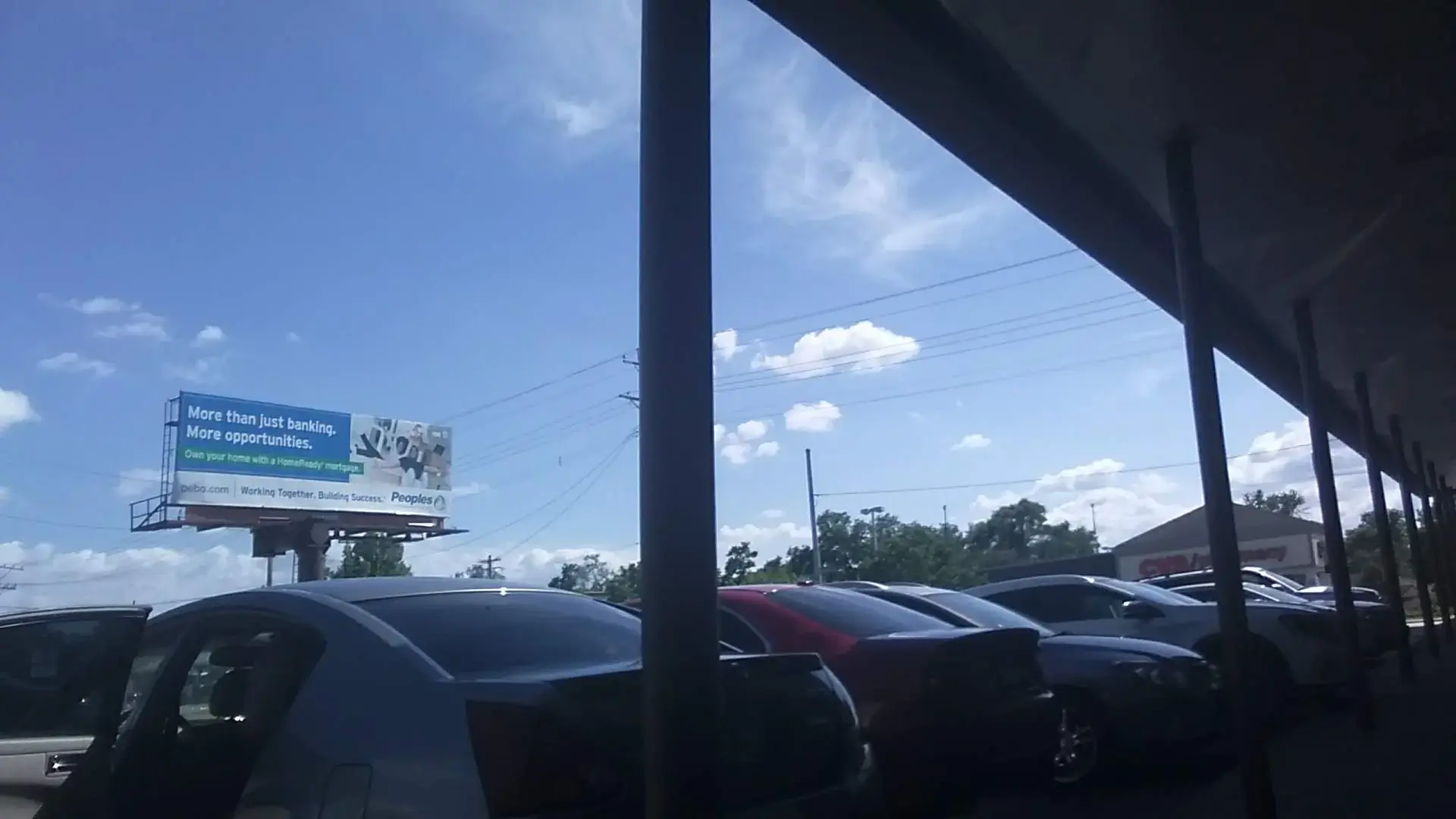 City Limits Laundry & Tanning - Image 8