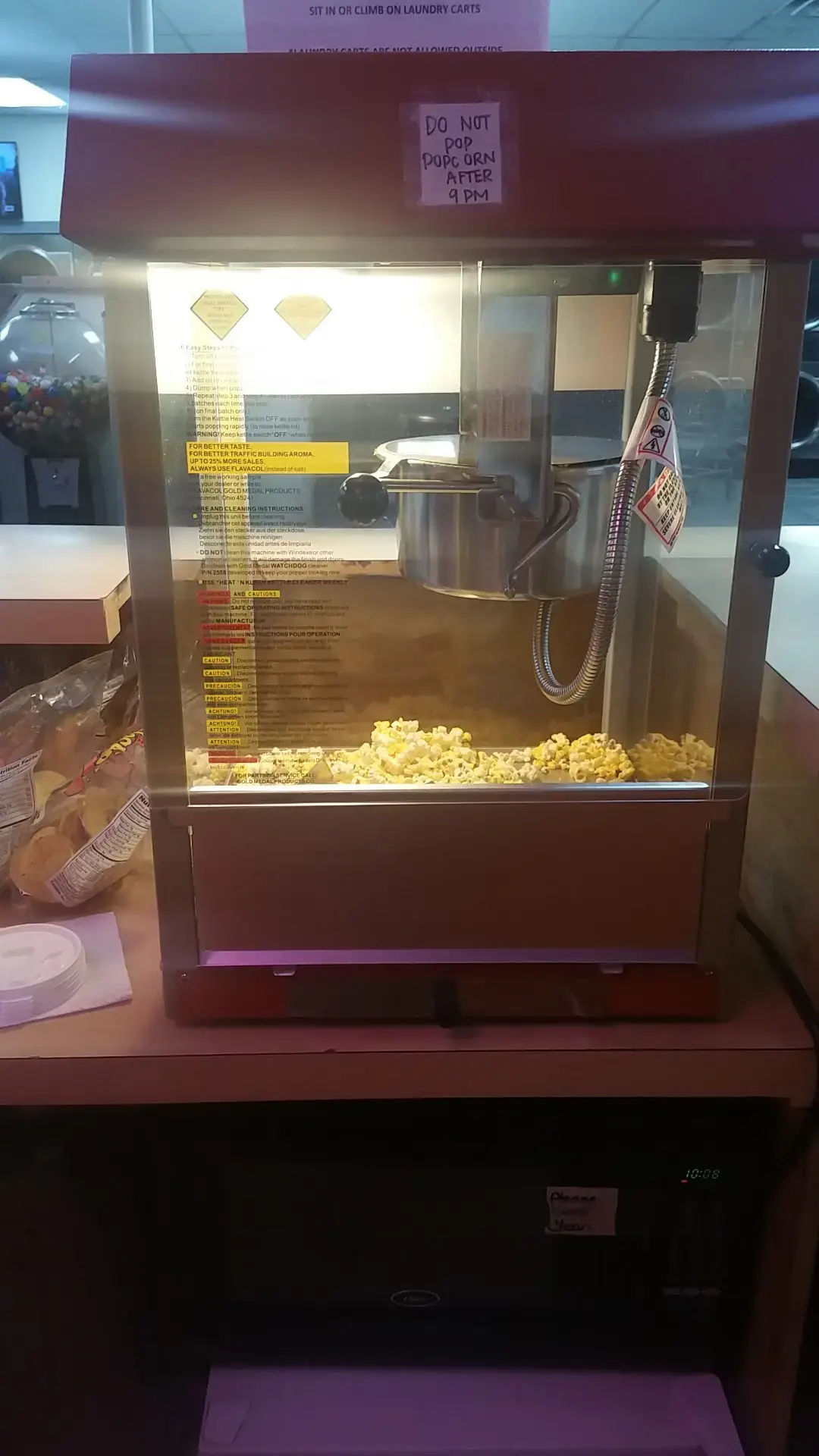 City Limits Laundry & Tanning thumbnail 14