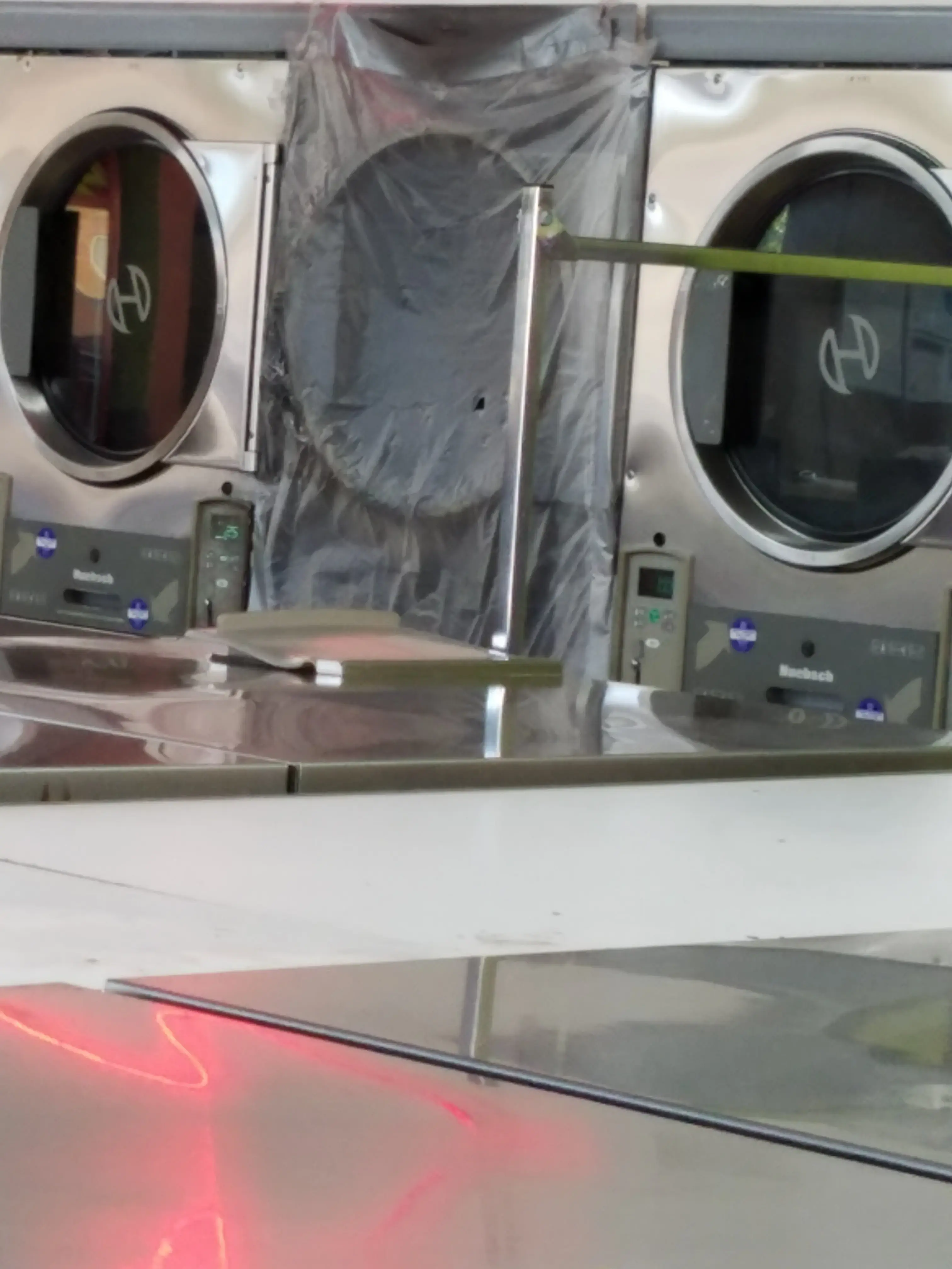 City Limits Laundry & Tanning thumbnail 17