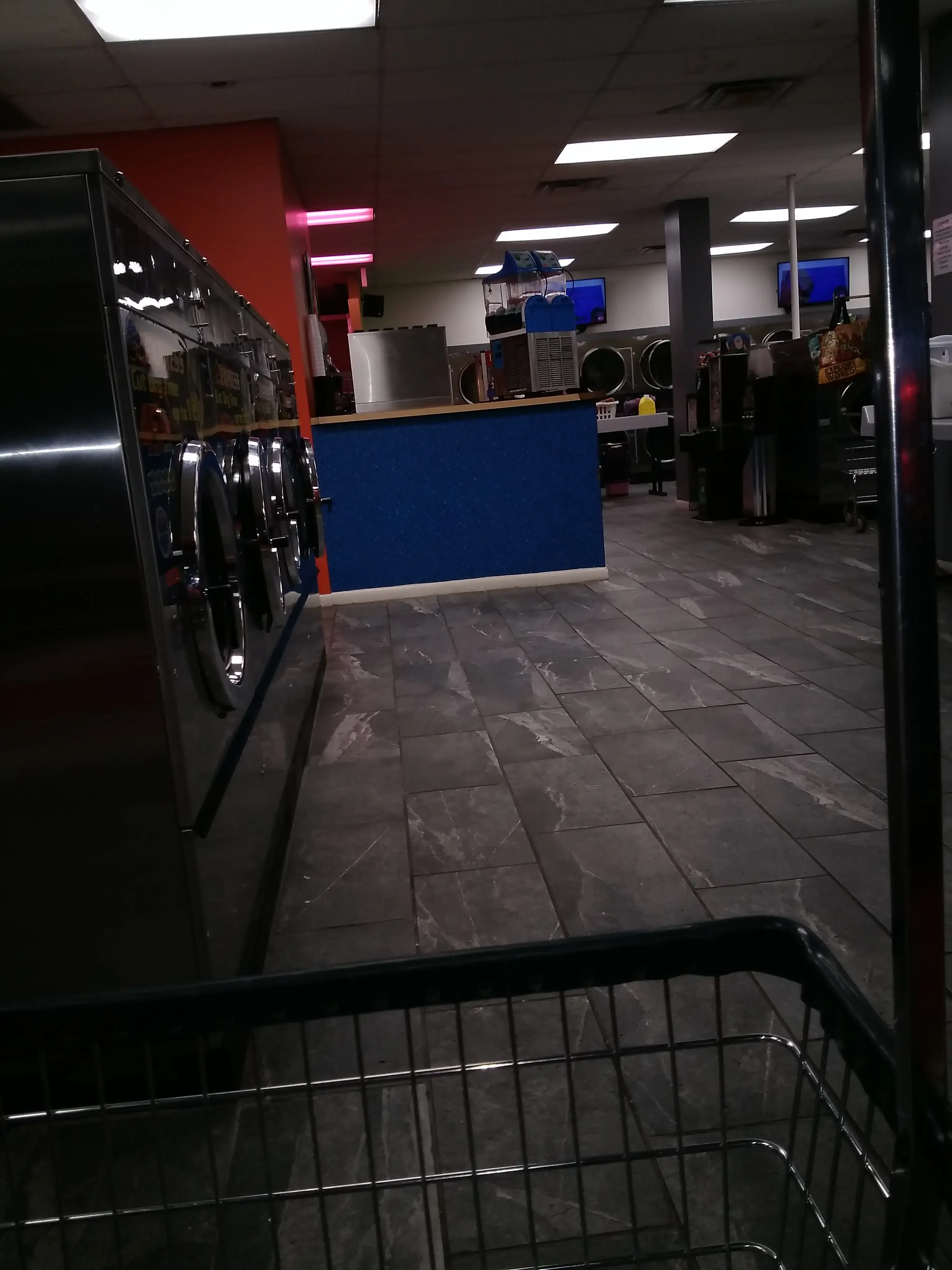 City Limits Laundry & Tanning thumbnail 8