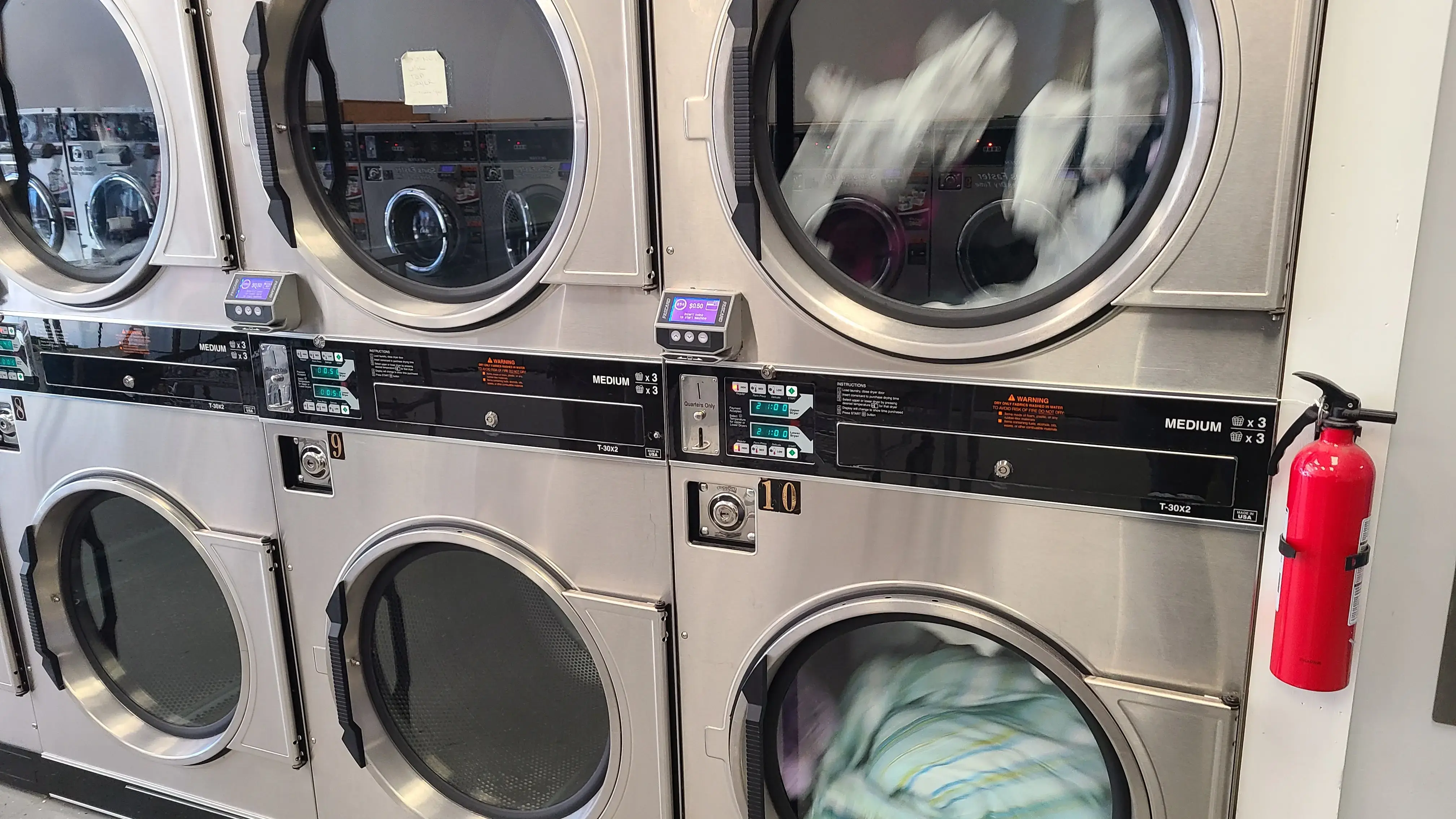 CJ's Laundromat thumbnail 6