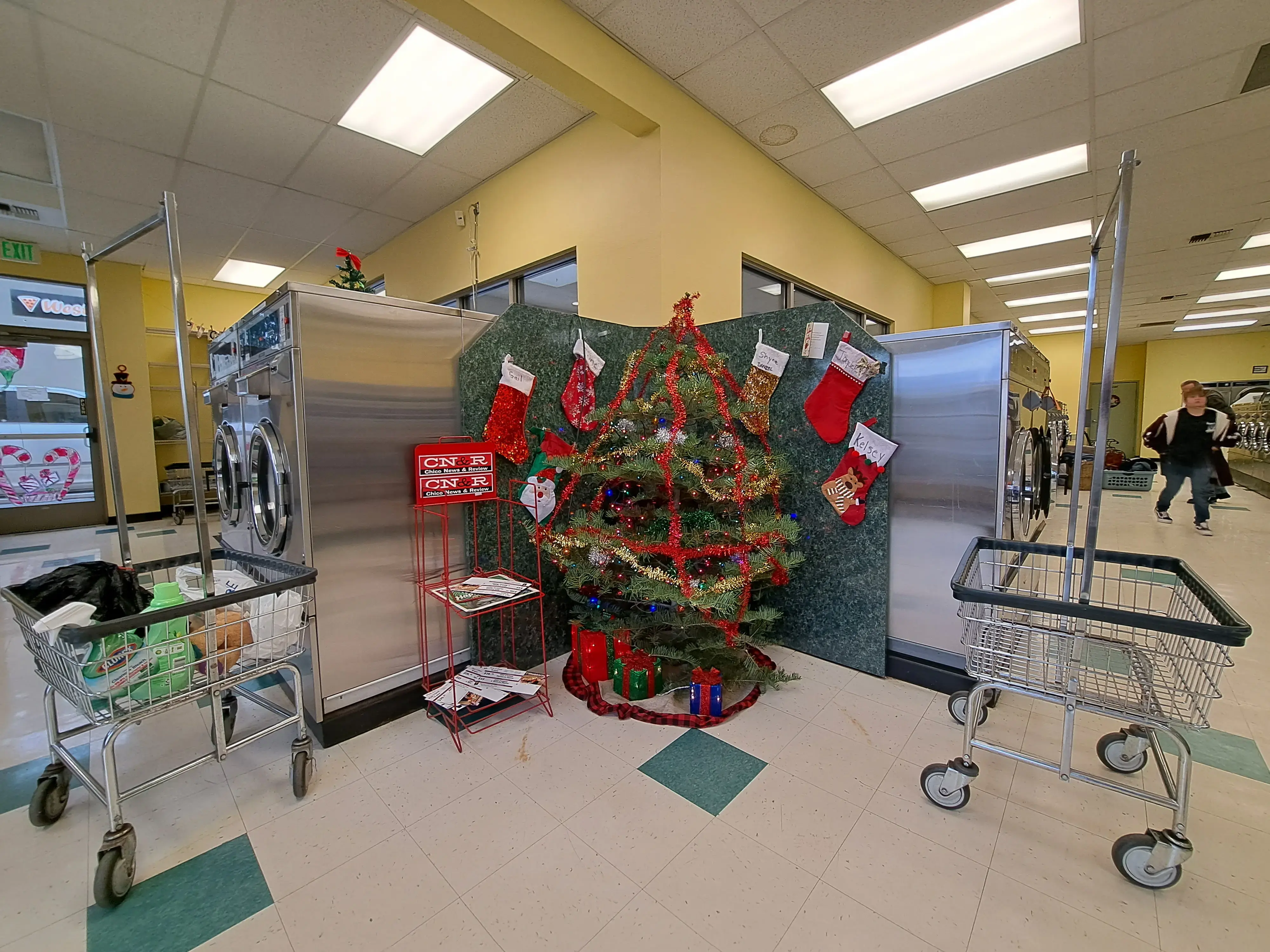 Clark Road Laundromat - Image 5