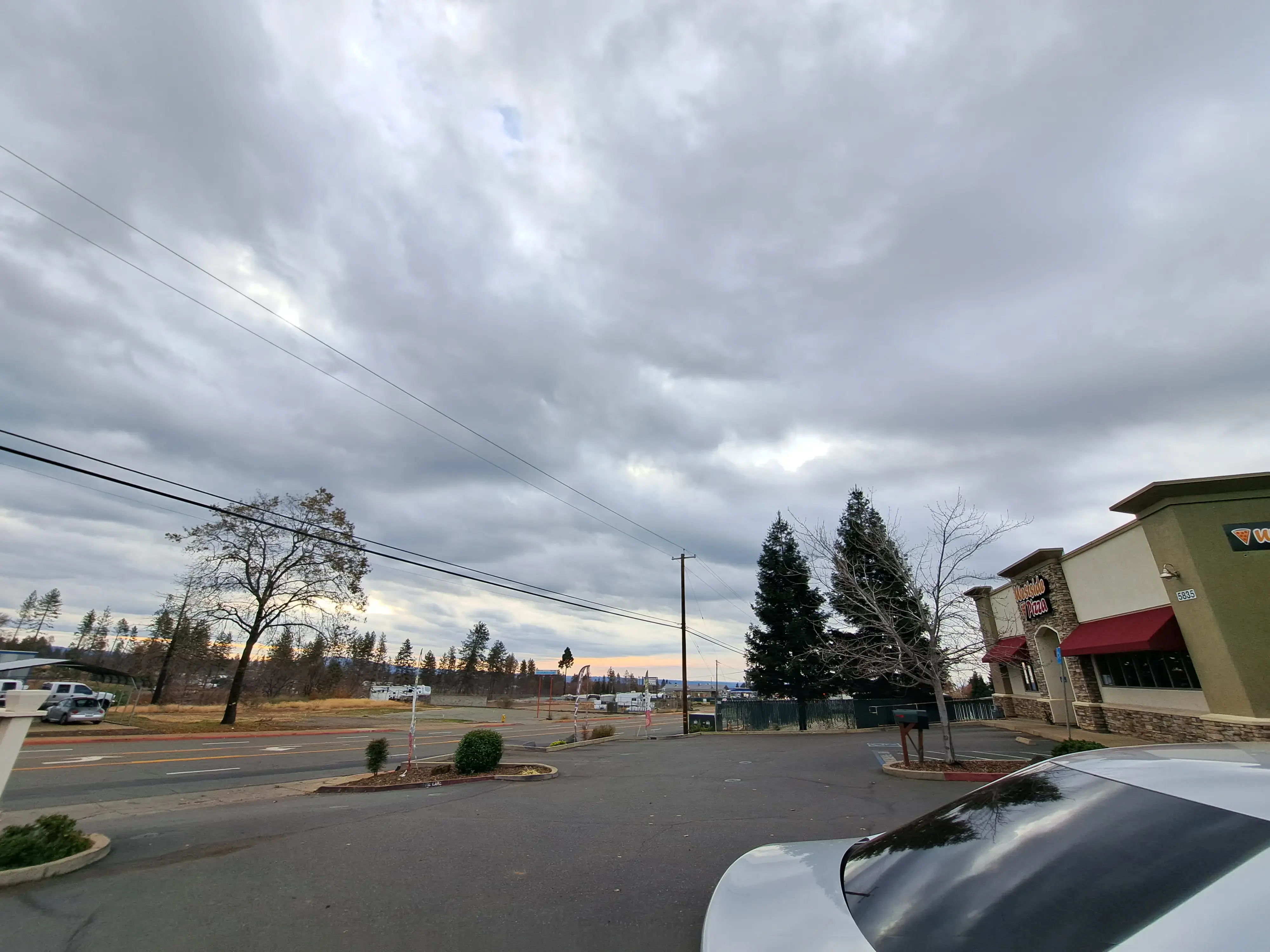 Clark Road Laundromat - Image 9