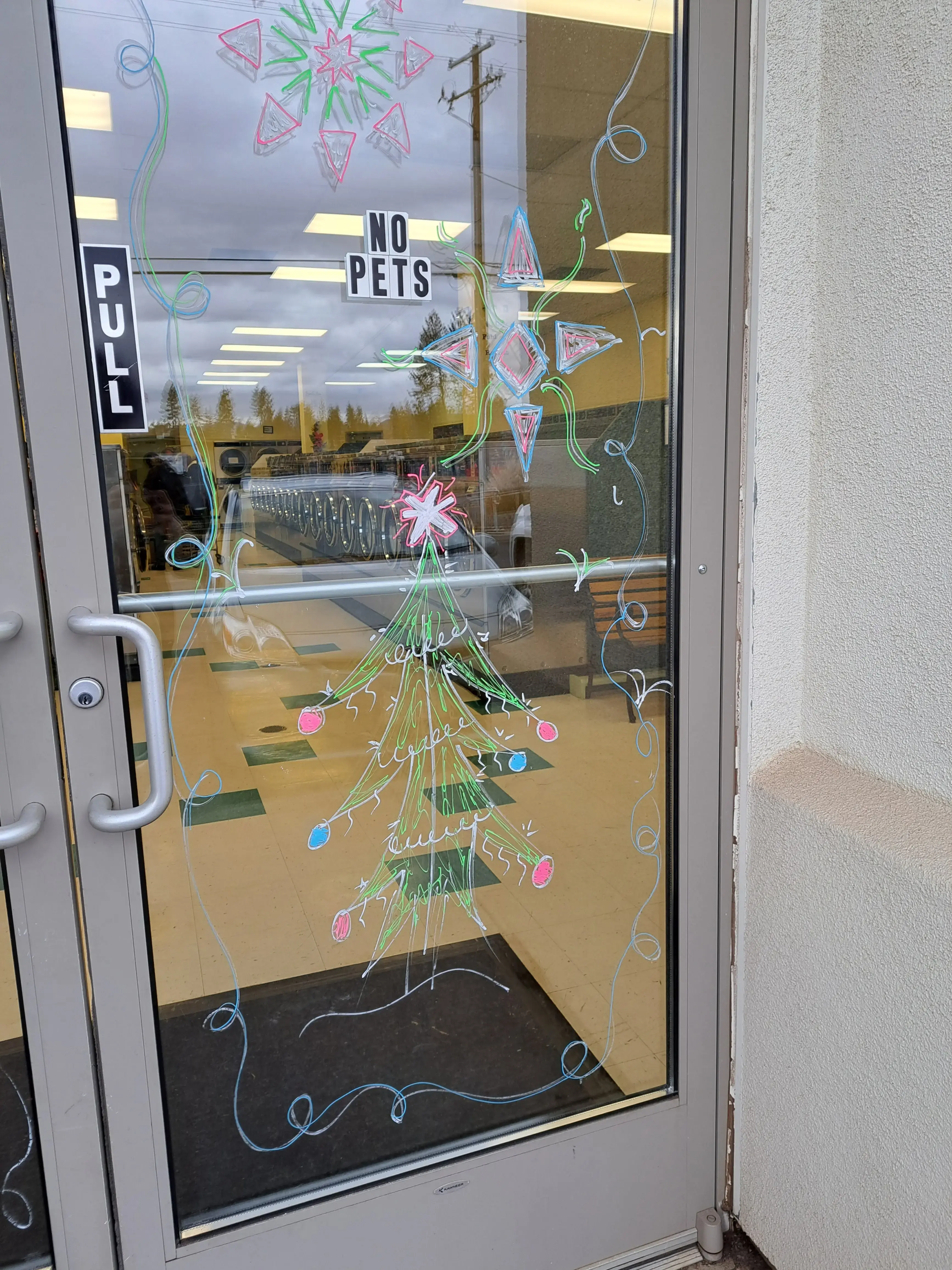 Clark Road Laundromat - Image 19