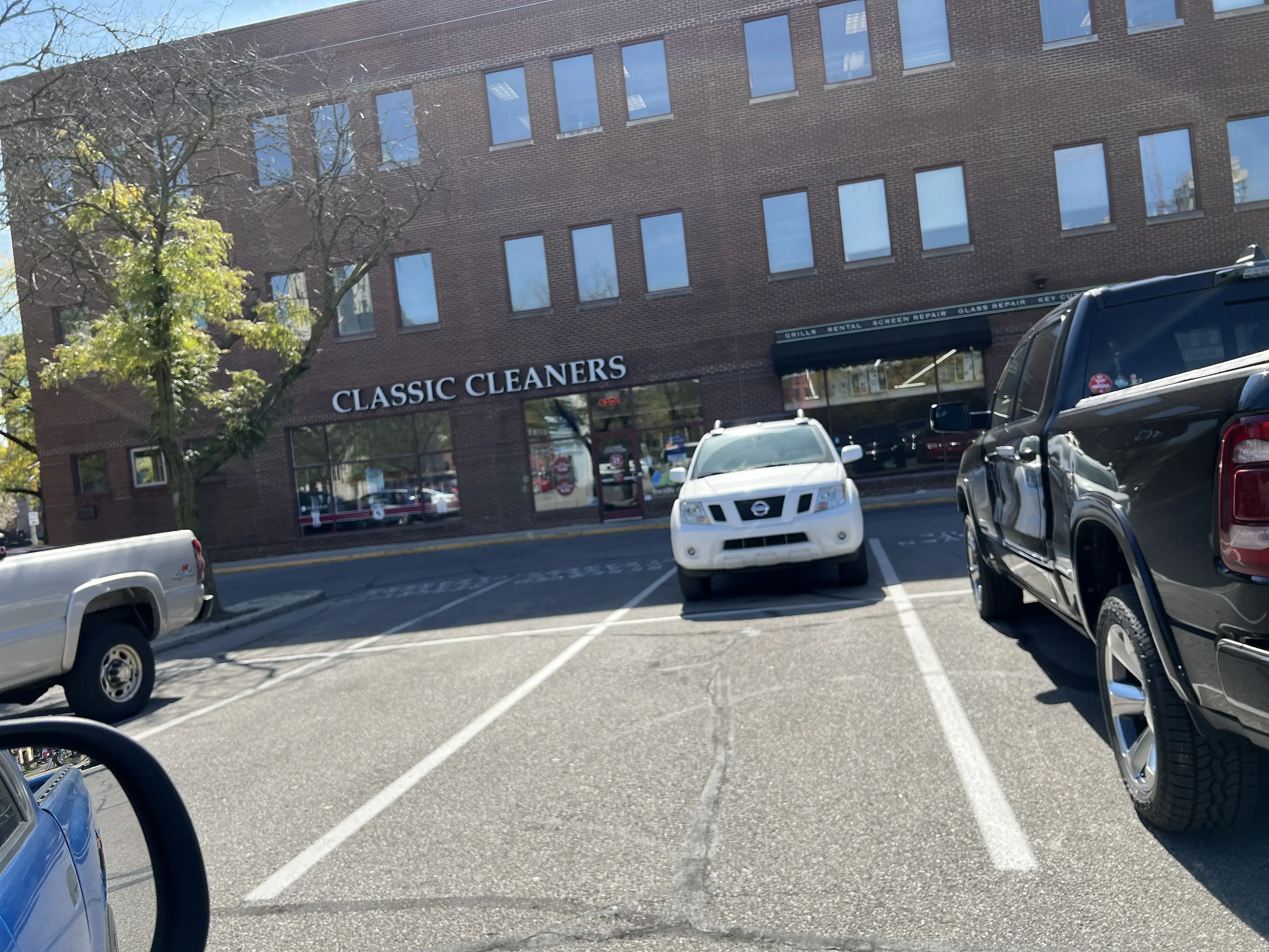 Classic Cleaners thumbnail 2