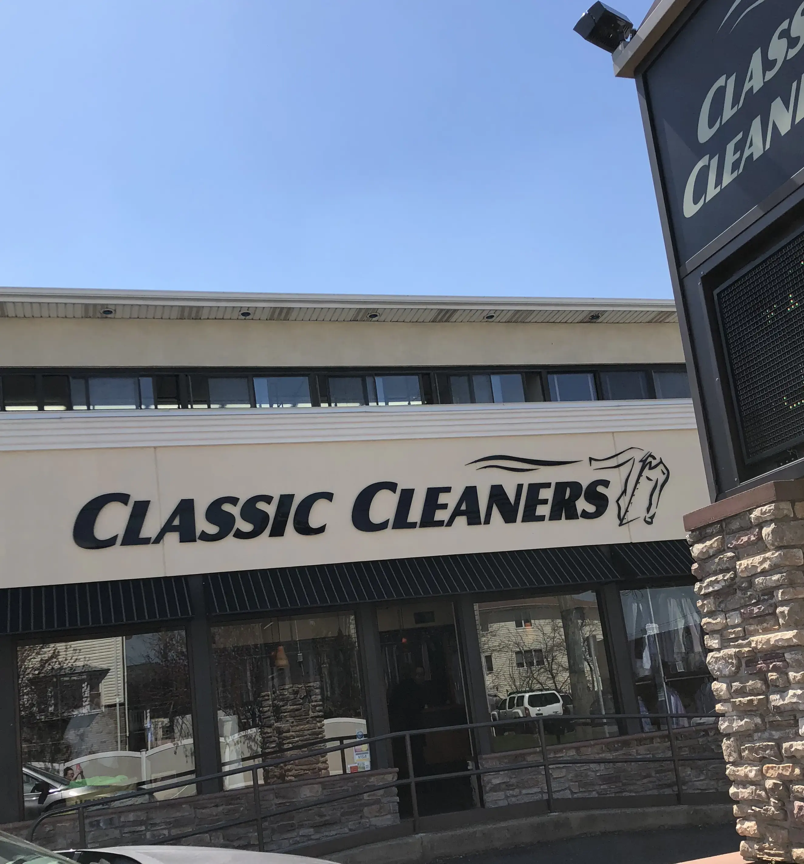 Classic Cleaners thumbnail 6