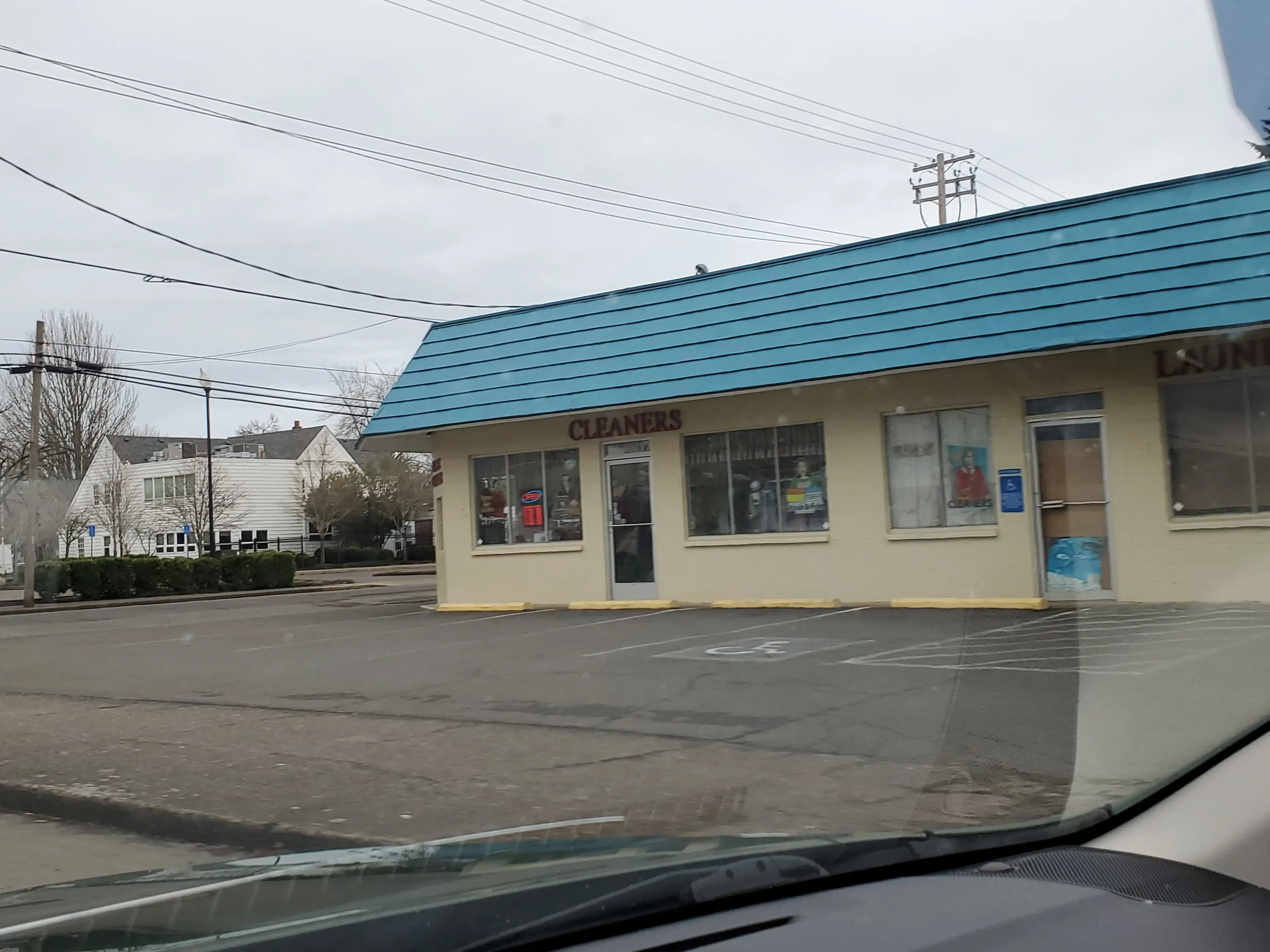 Classic Cleaners - Image 2