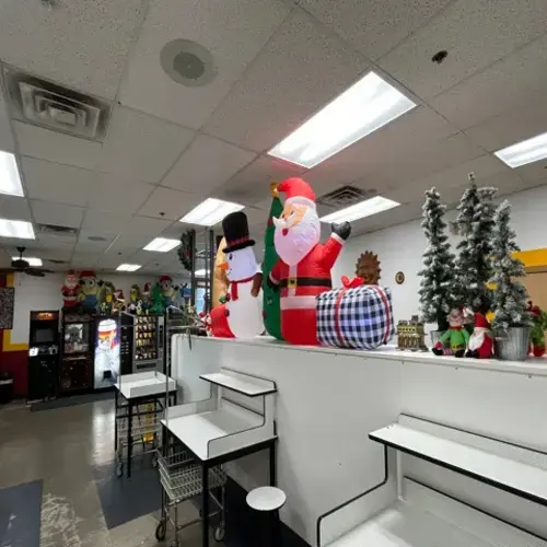 Classic Coin Laundry - Image 20