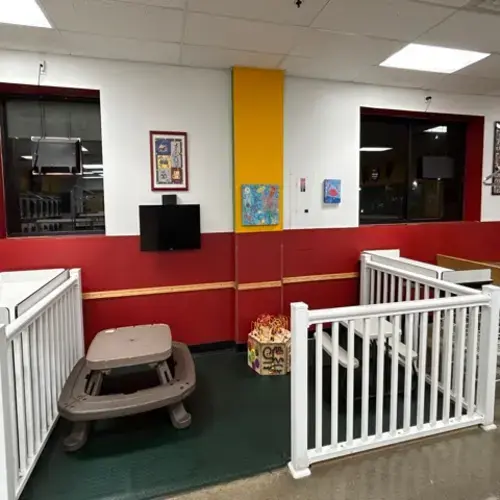 Classic Coin Laundry - Image 14