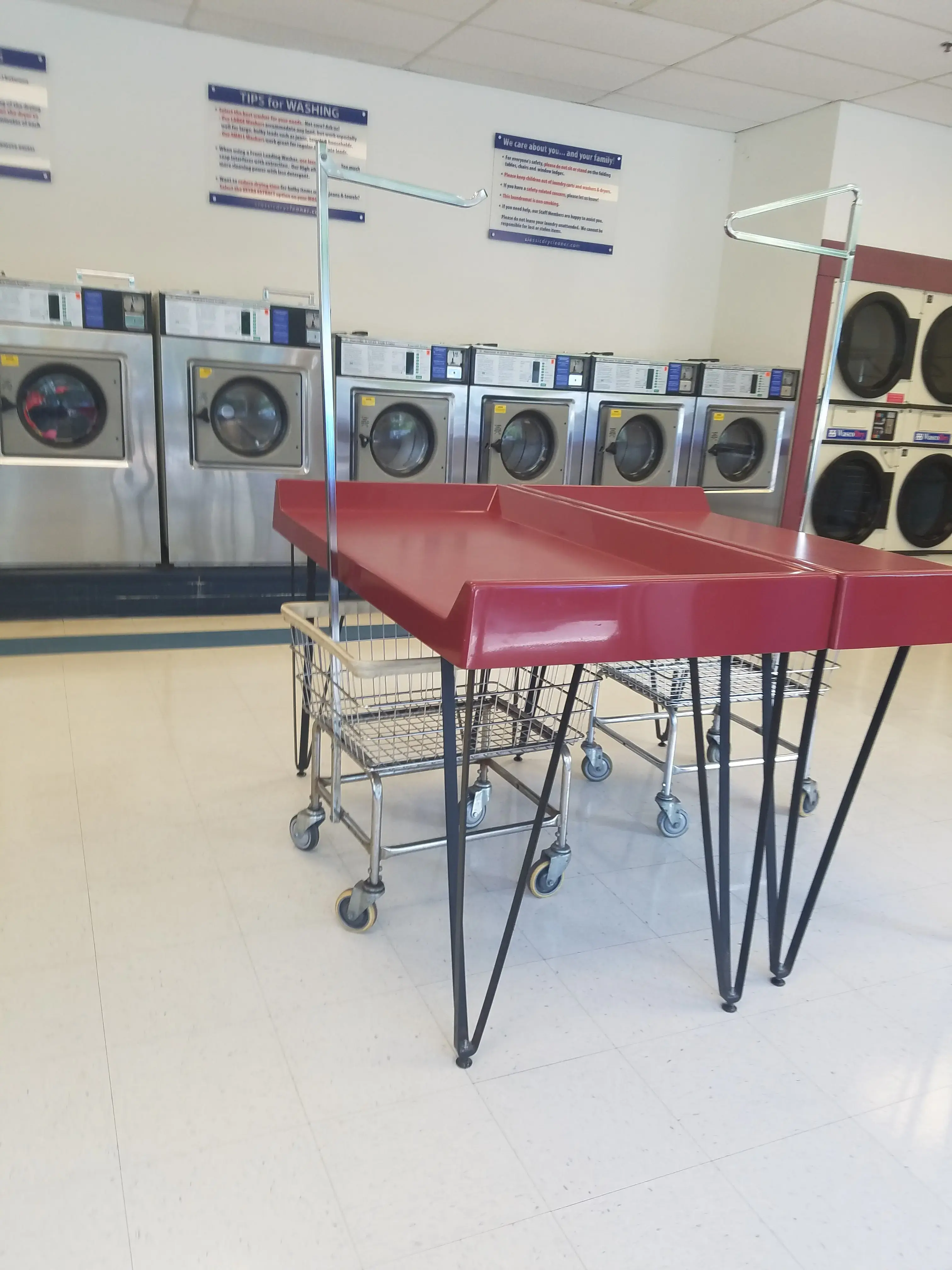 Classic Drycleaners and Laundromats thumbnail 12