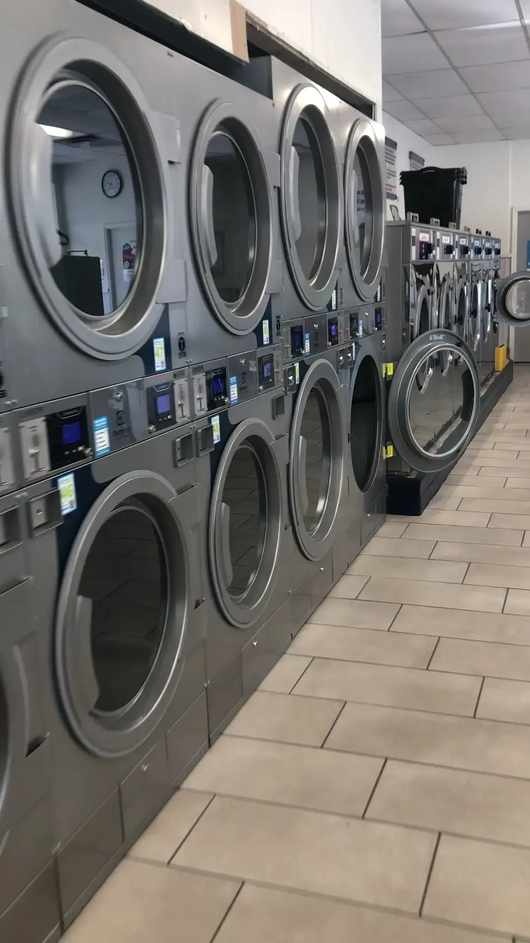 Classic Drycleaners and Laundromats - Image 11
