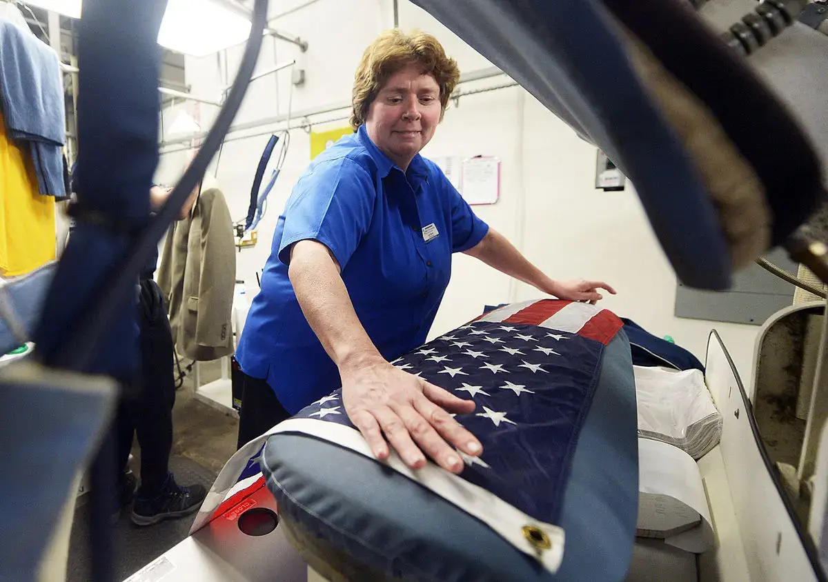 Classic Drycleaners and Laundromats - Image 13