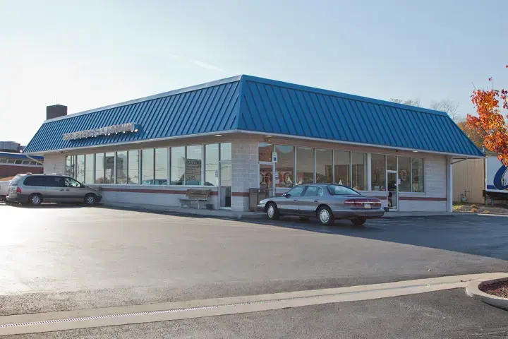 Classic Drycleaners and Laundromats location
