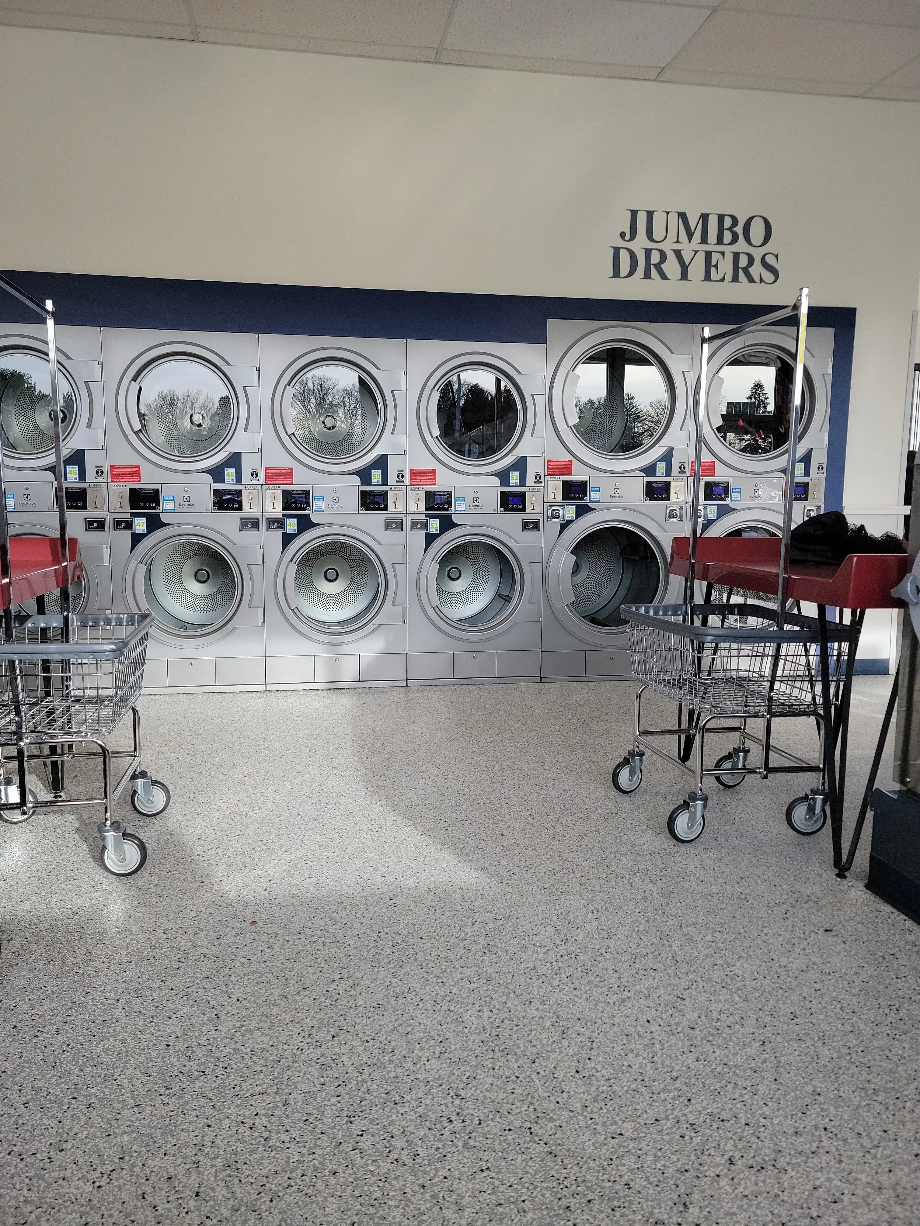 Classic Drycleaners and Laundromats thumbnail 6