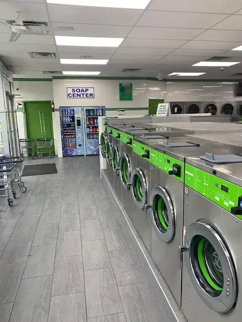 CLEAN AND GREEN LAUNDROMAT - Image 2