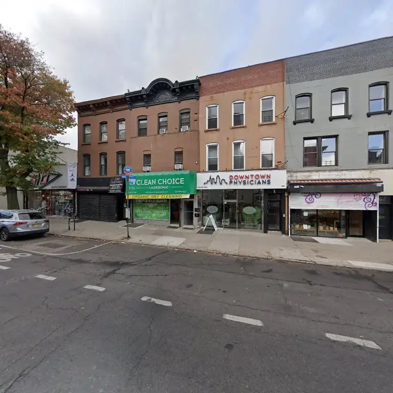 Clean Choice Laundromat - Image 15