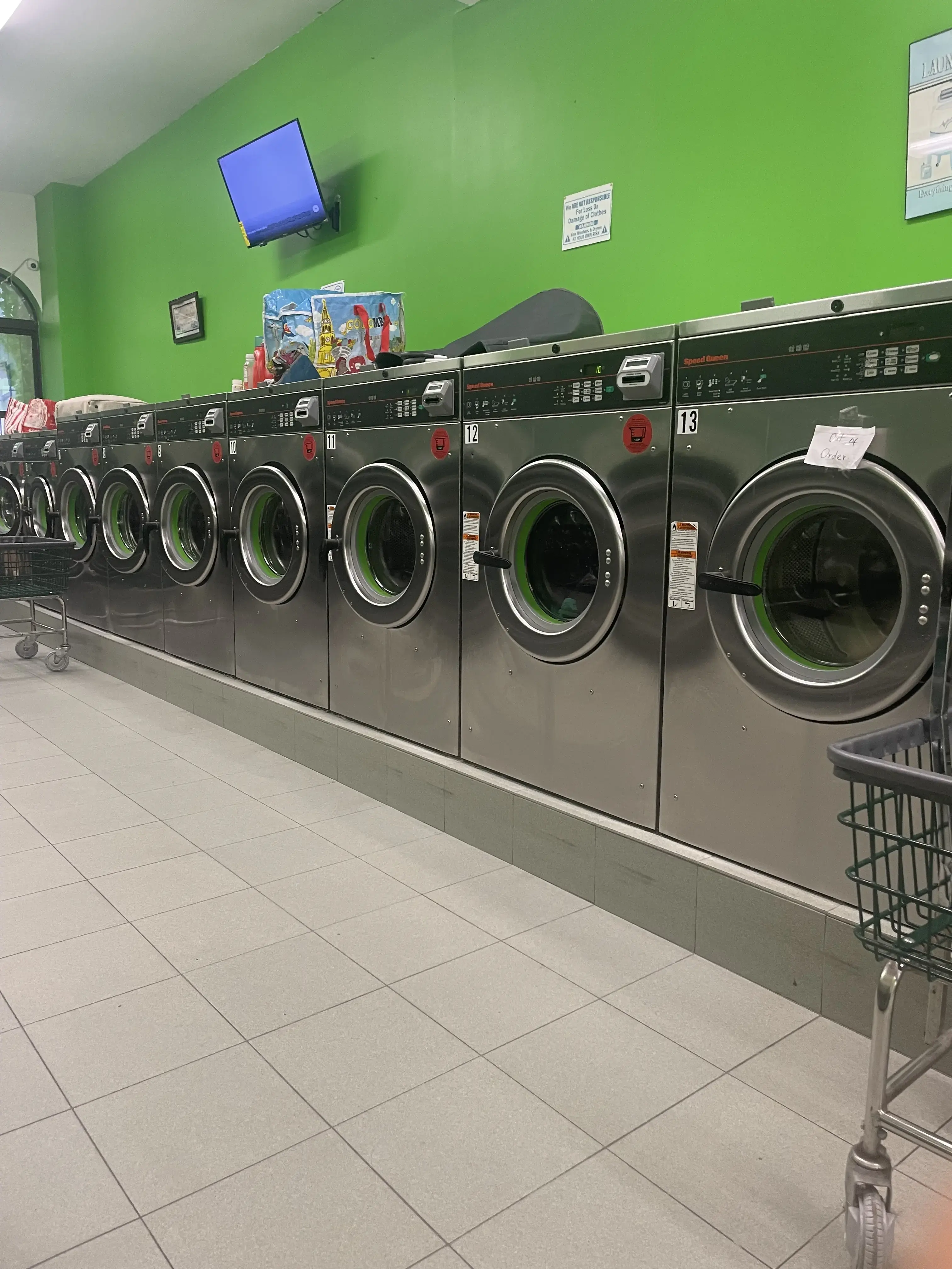 Clean Choice Laundromat - Image 14