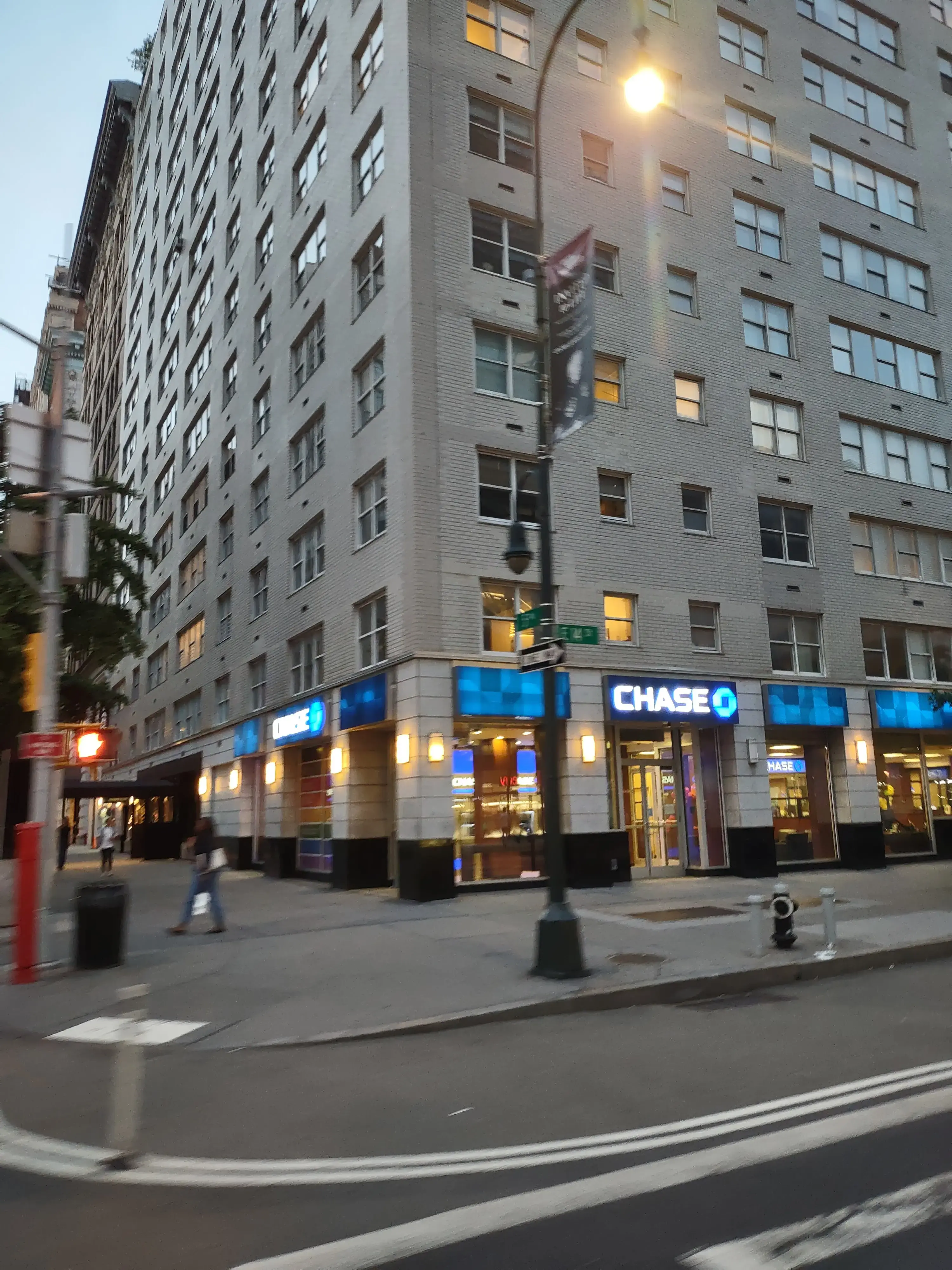 Clean City Laundromat thumbnail 9