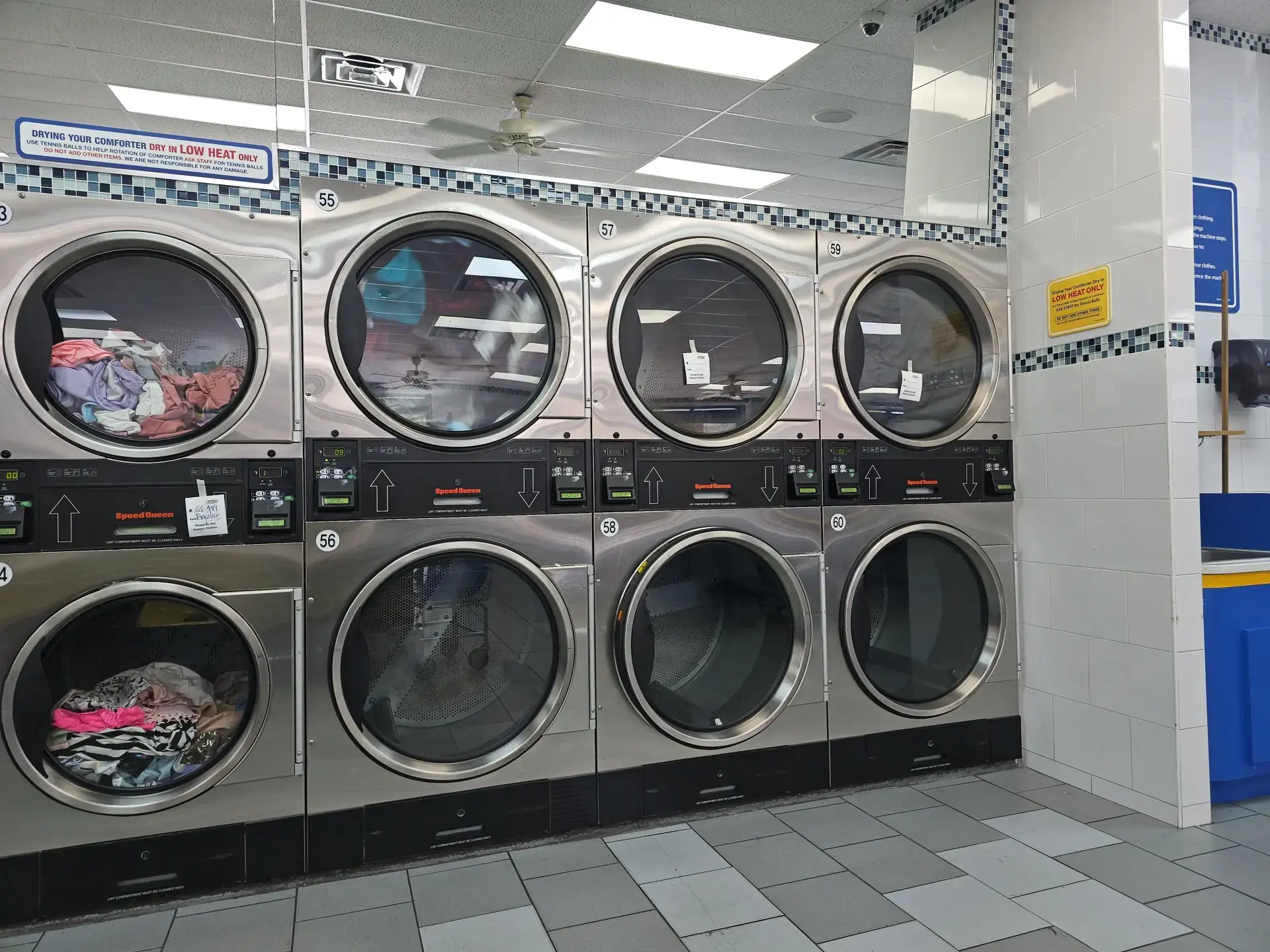 Clean City Laundromat - Image 1