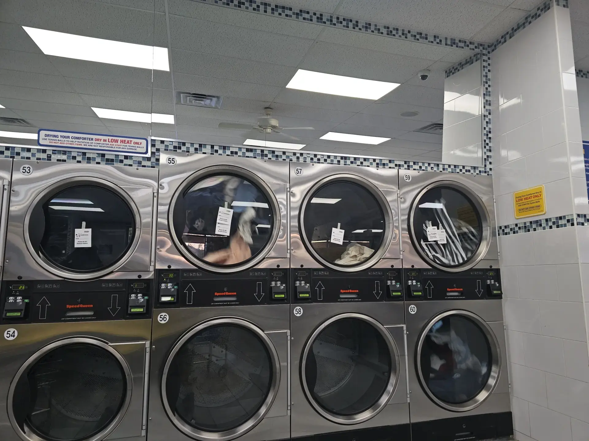 Clean City Laundromat thumbnail 11
