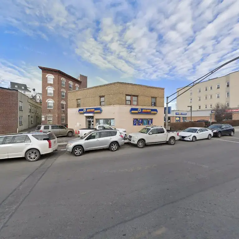 Clean City Laundromat thumbnail 13