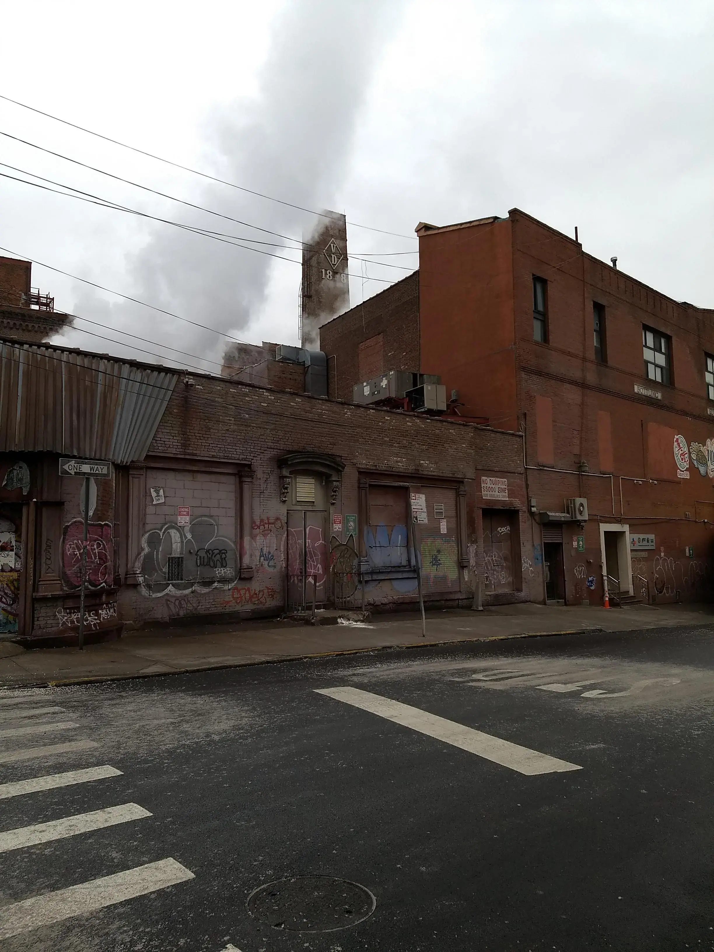 Clean City Super Laundromat thumbnail 11