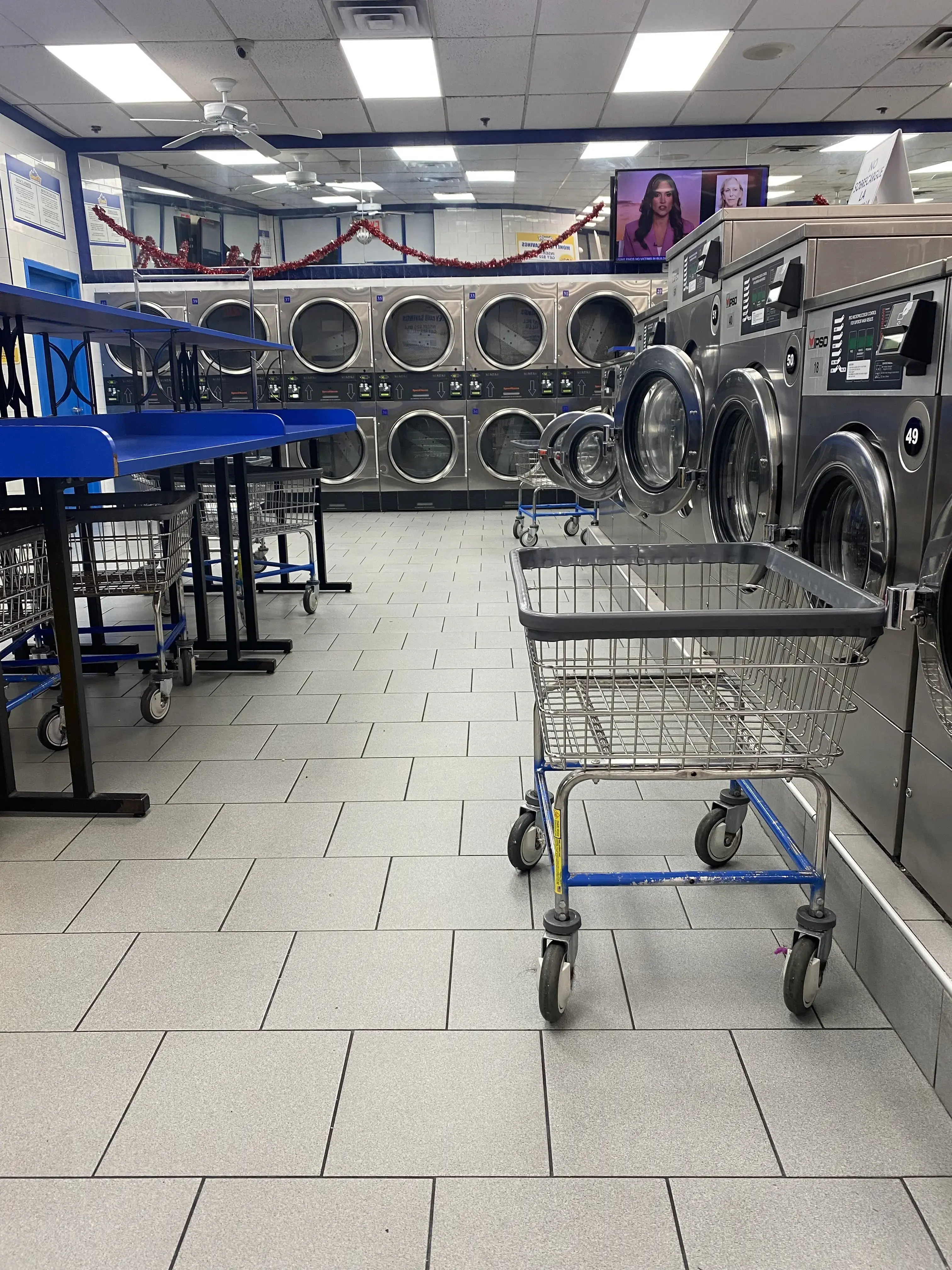 Clean City Super Laundromat thumbnail 8