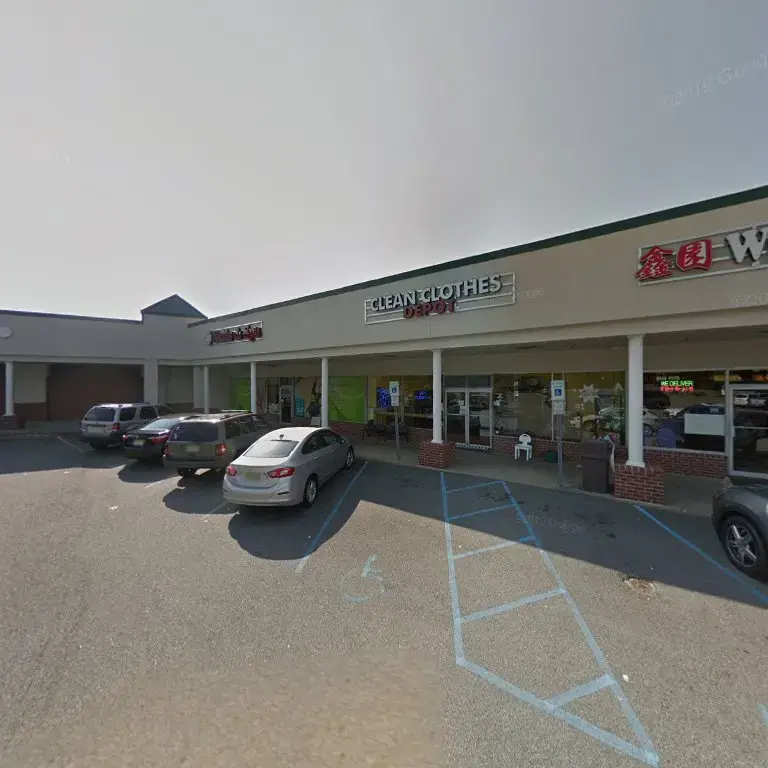 Clean Clothes Depot - Image 10