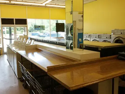 Clean Clothes Depot - Image 2