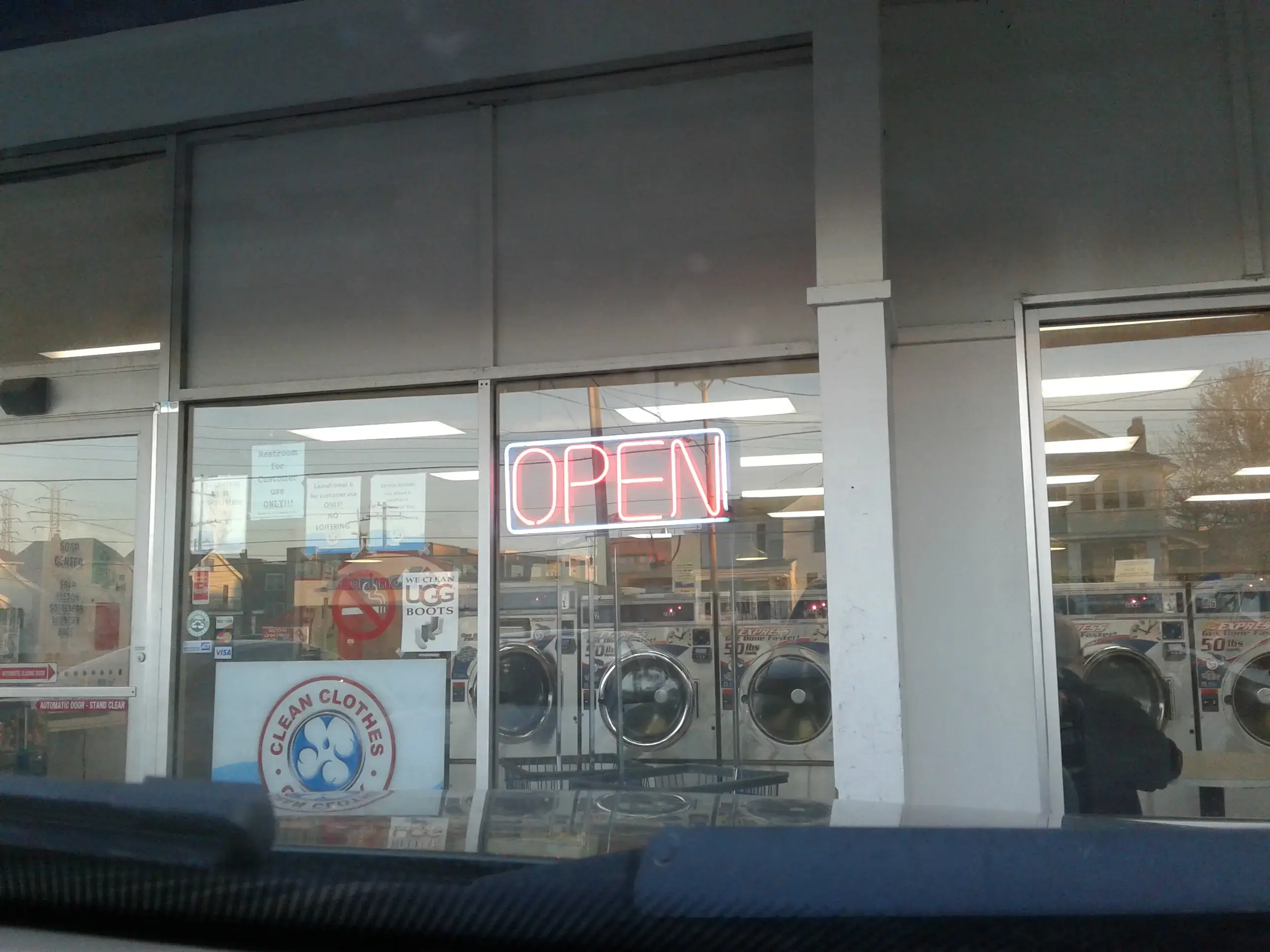Clean Clothes Laundry Co. thumbnail 5