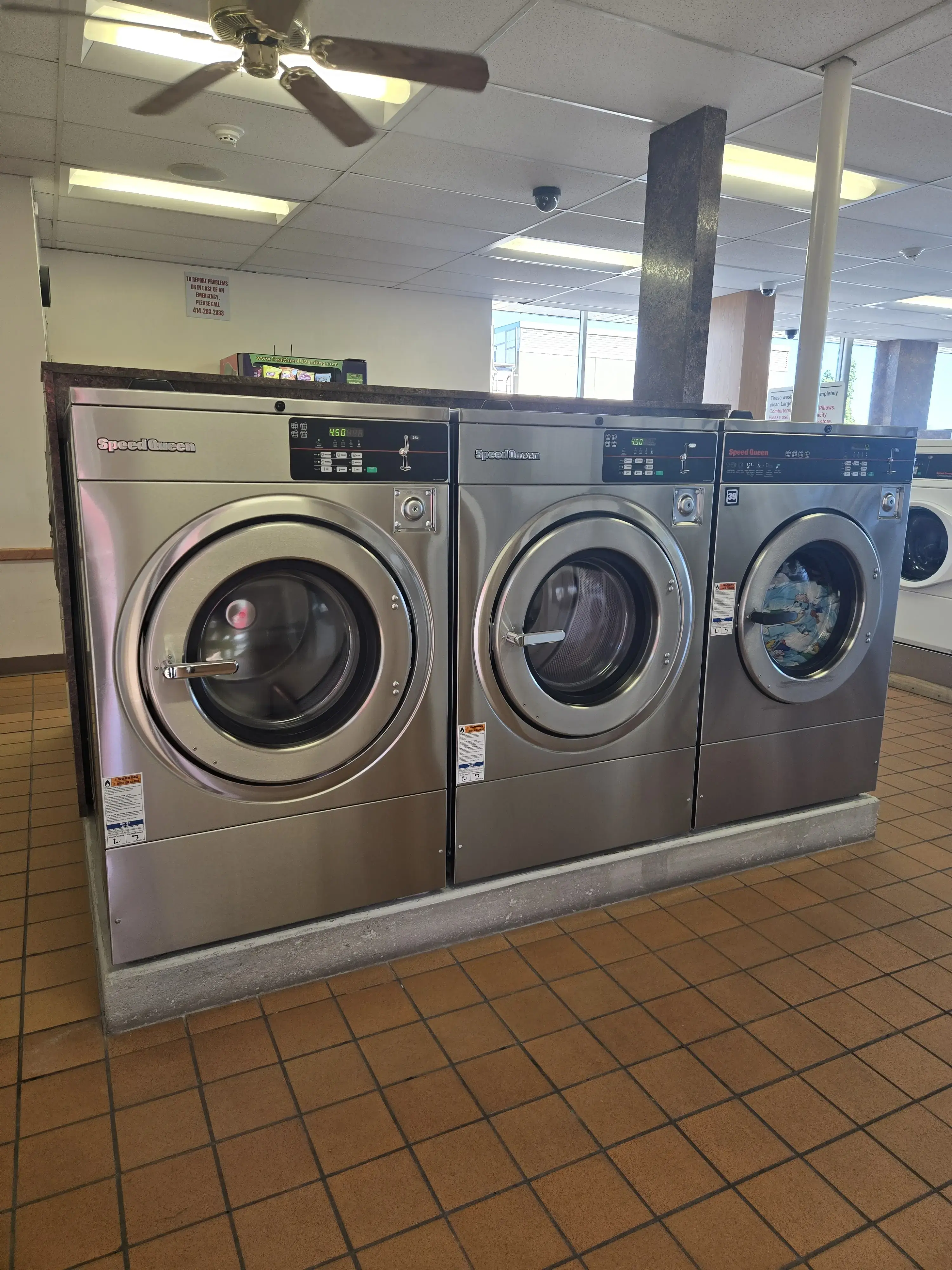 Clean Clothes R Us thumbnail 10