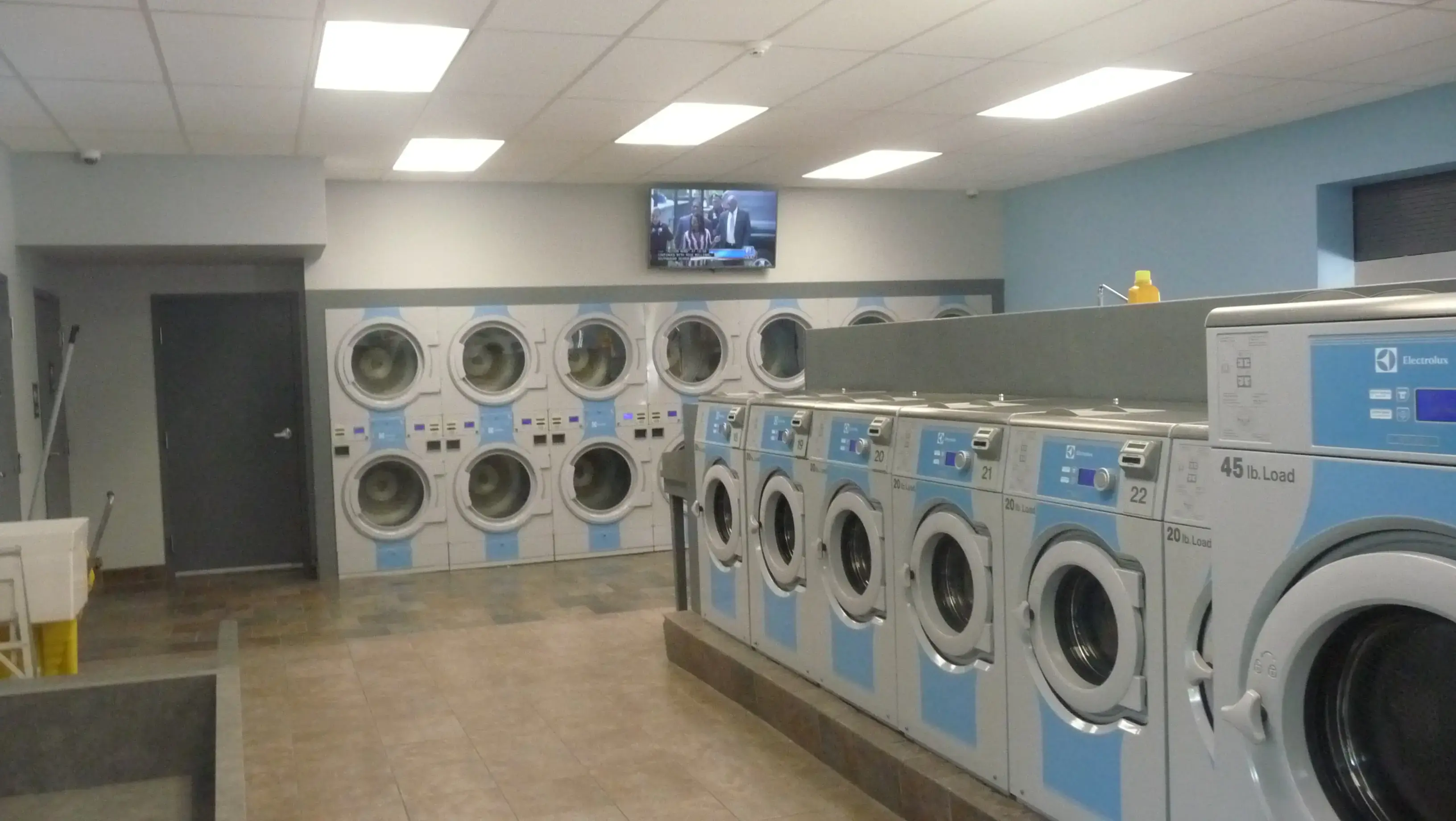 Clean Enterprises Laundromat & Car Wash thumbnail 19