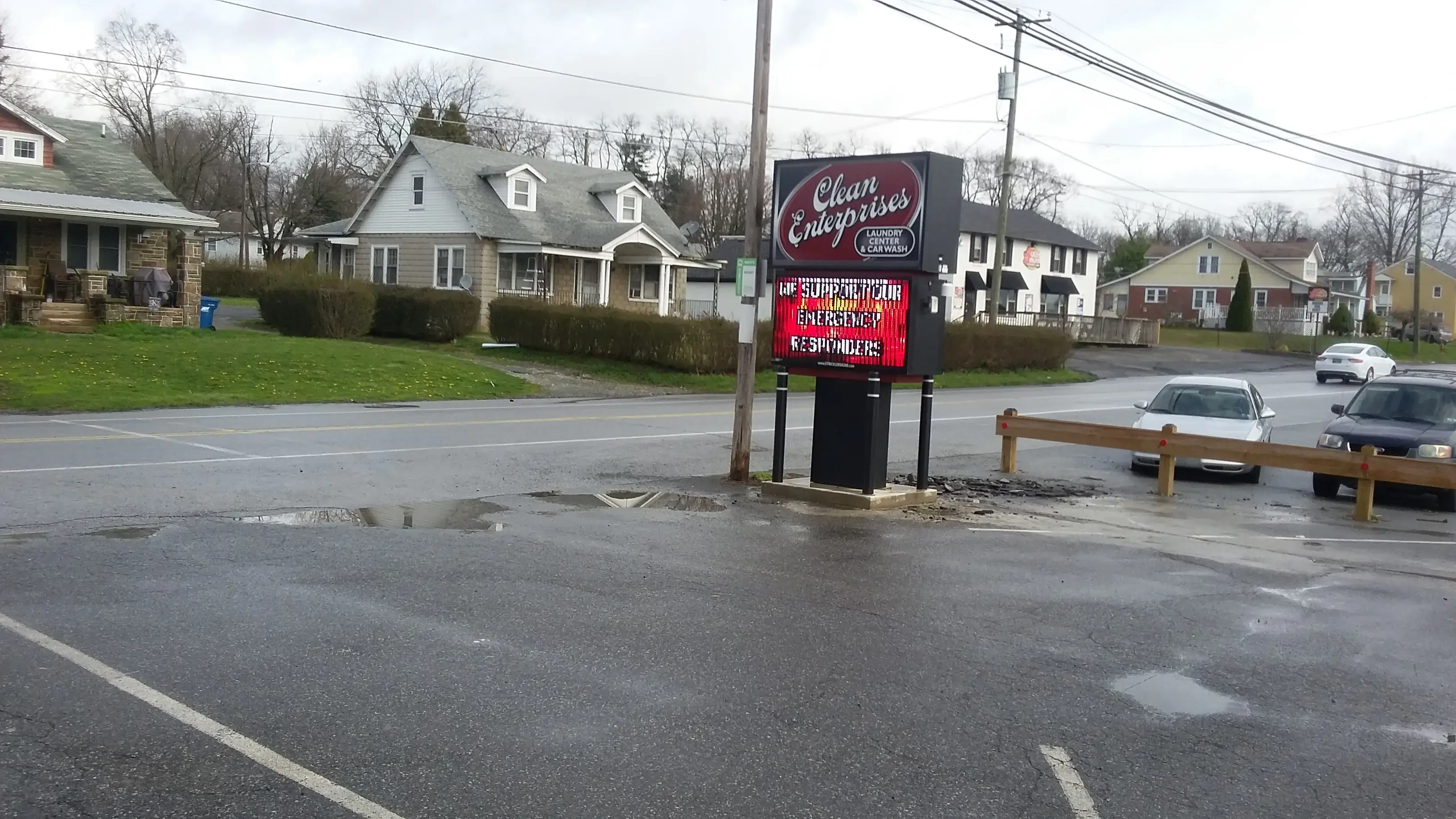 Clean Enterprises Laundromat & Car Wash thumbnail 5