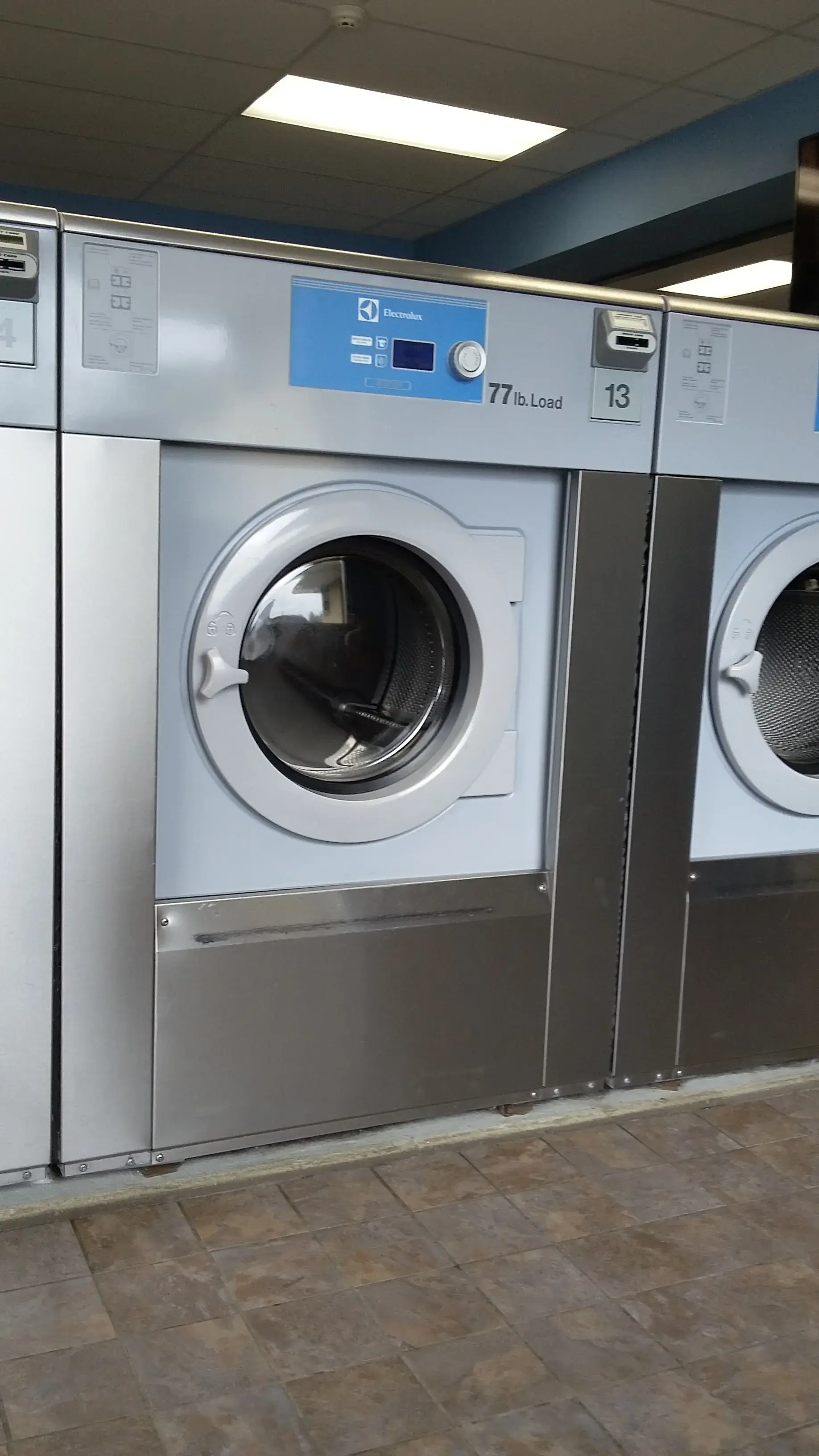 Clean Enterprises Laundromat & Car Wash - Image 16