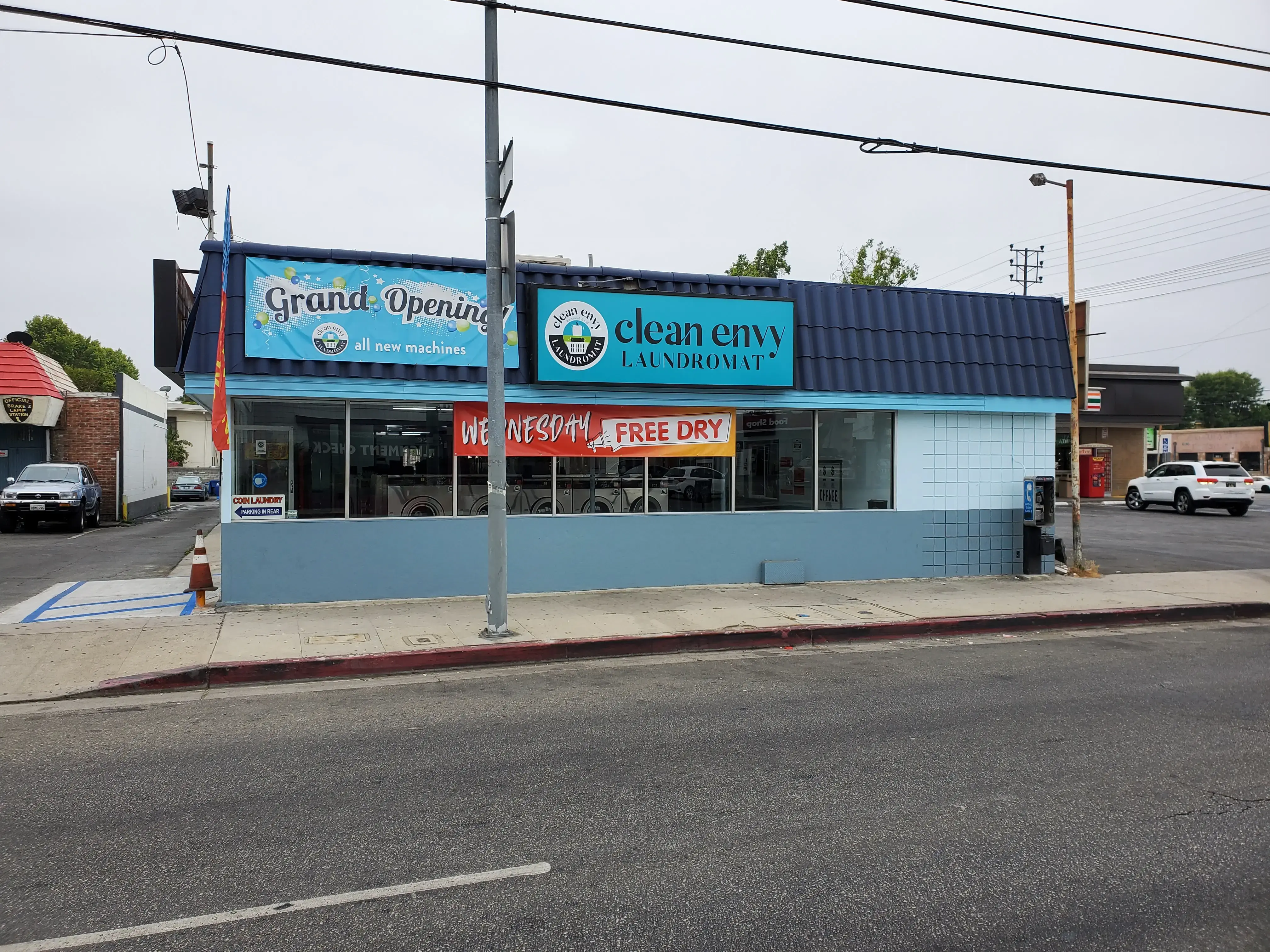 Clean Envy Laundromat & Wash and Fold thumbnail 10