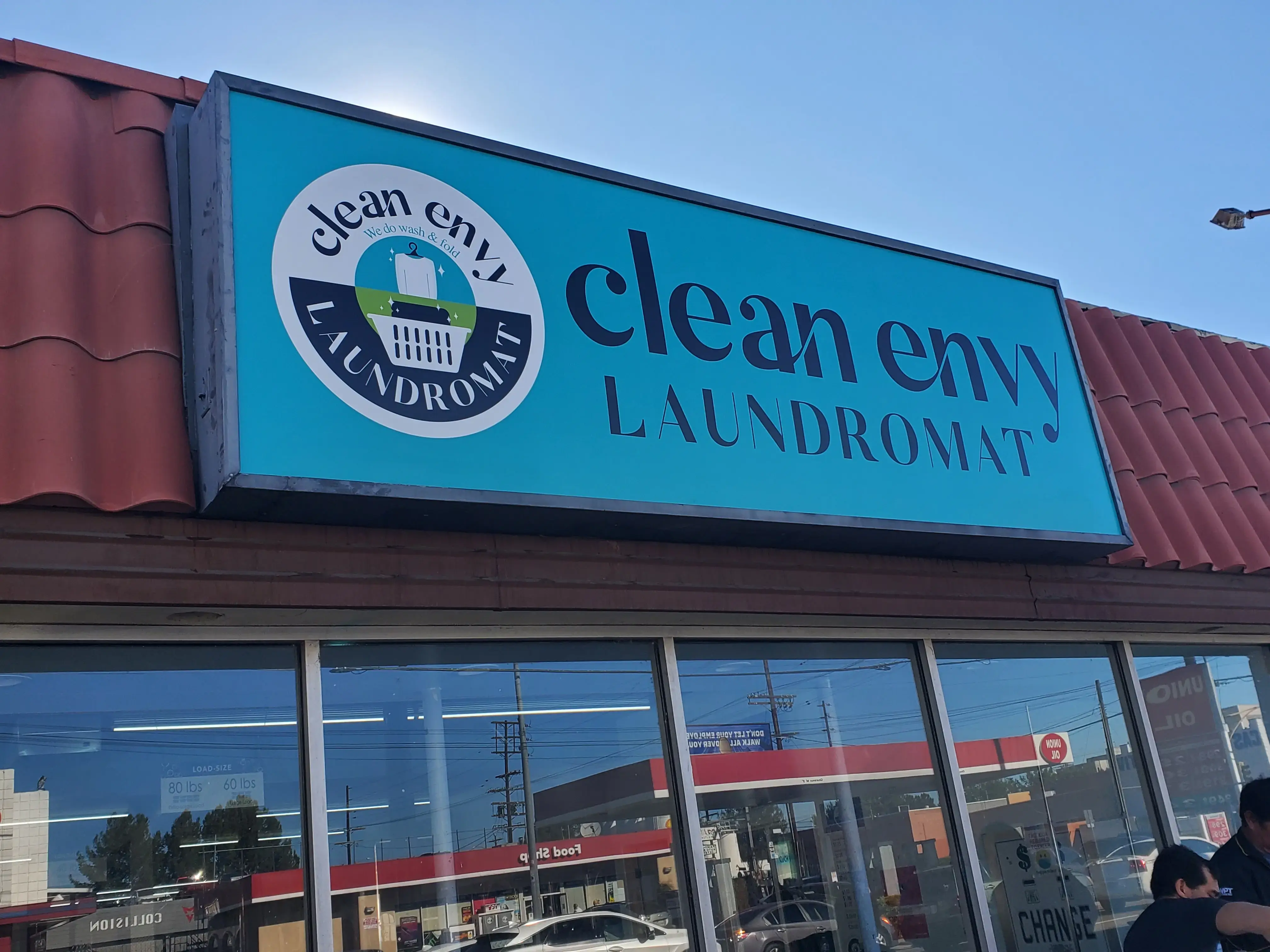 Clean Envy Laundromat & Wash and Fold - Image 16