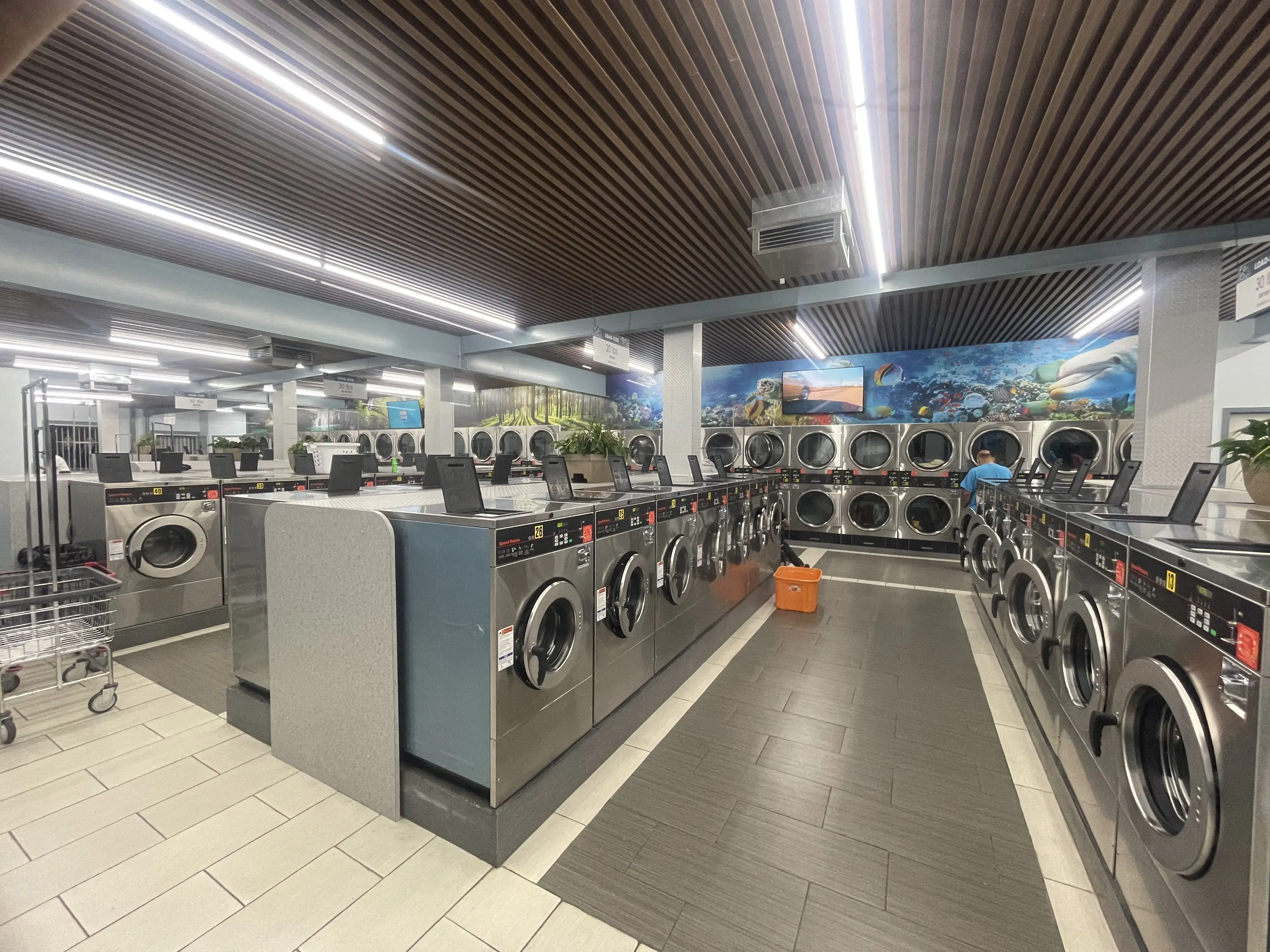Clean Envy Laundromat & Wash and Fold thumbnail 14