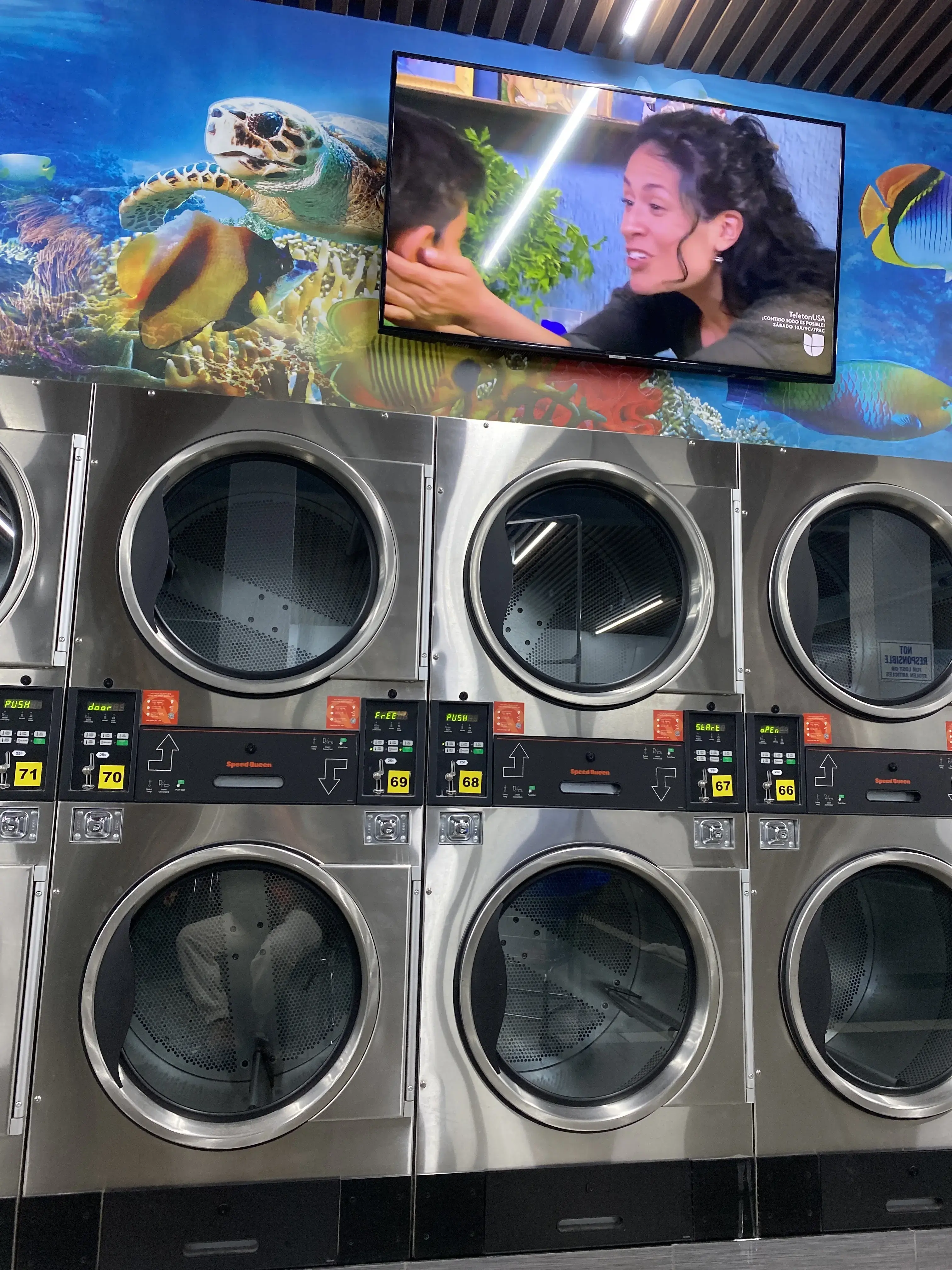Clean Envy Laundromat & Wash and Fold - Image 4