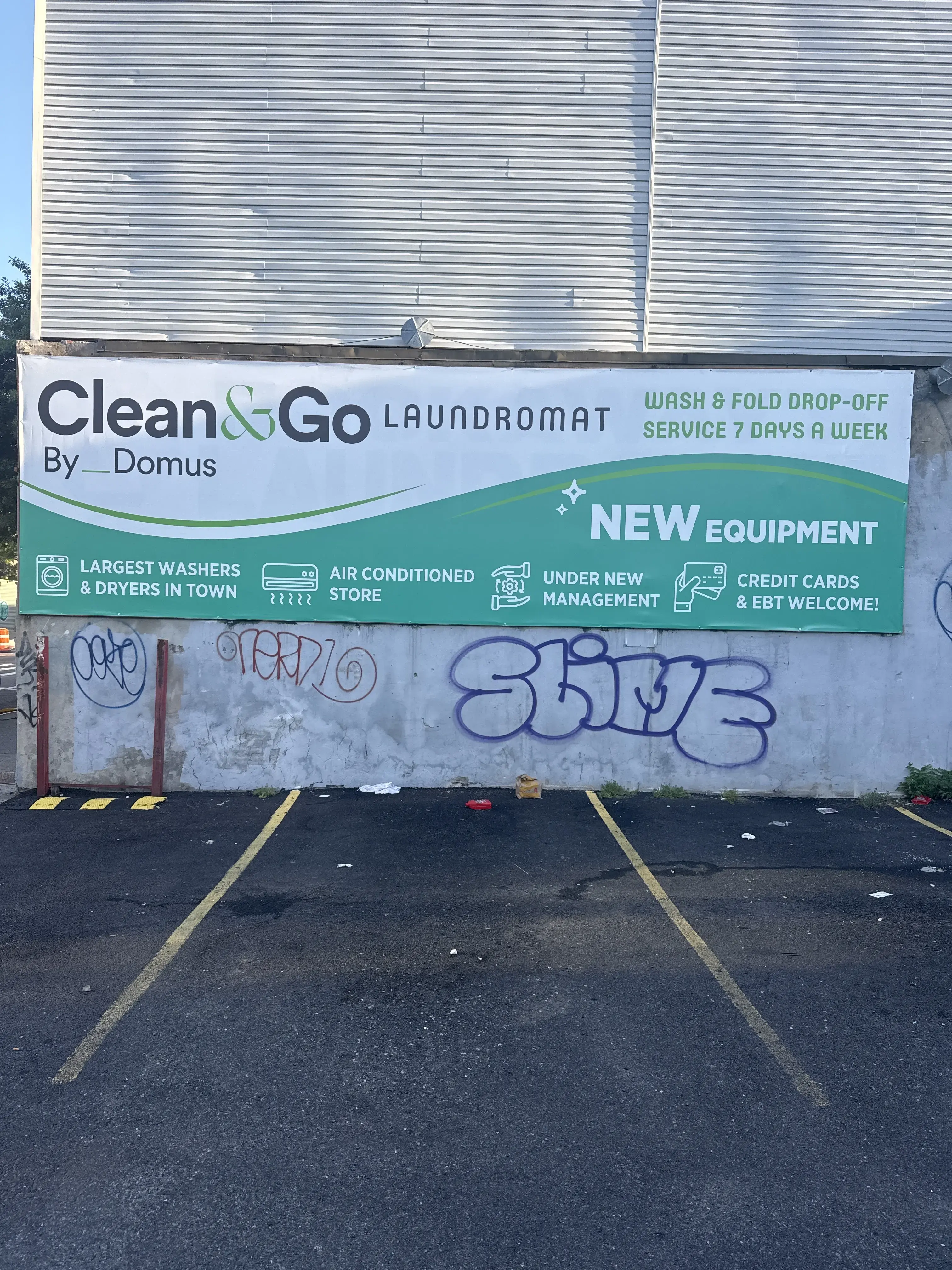 Clean & Go Laundromat - Image 8
