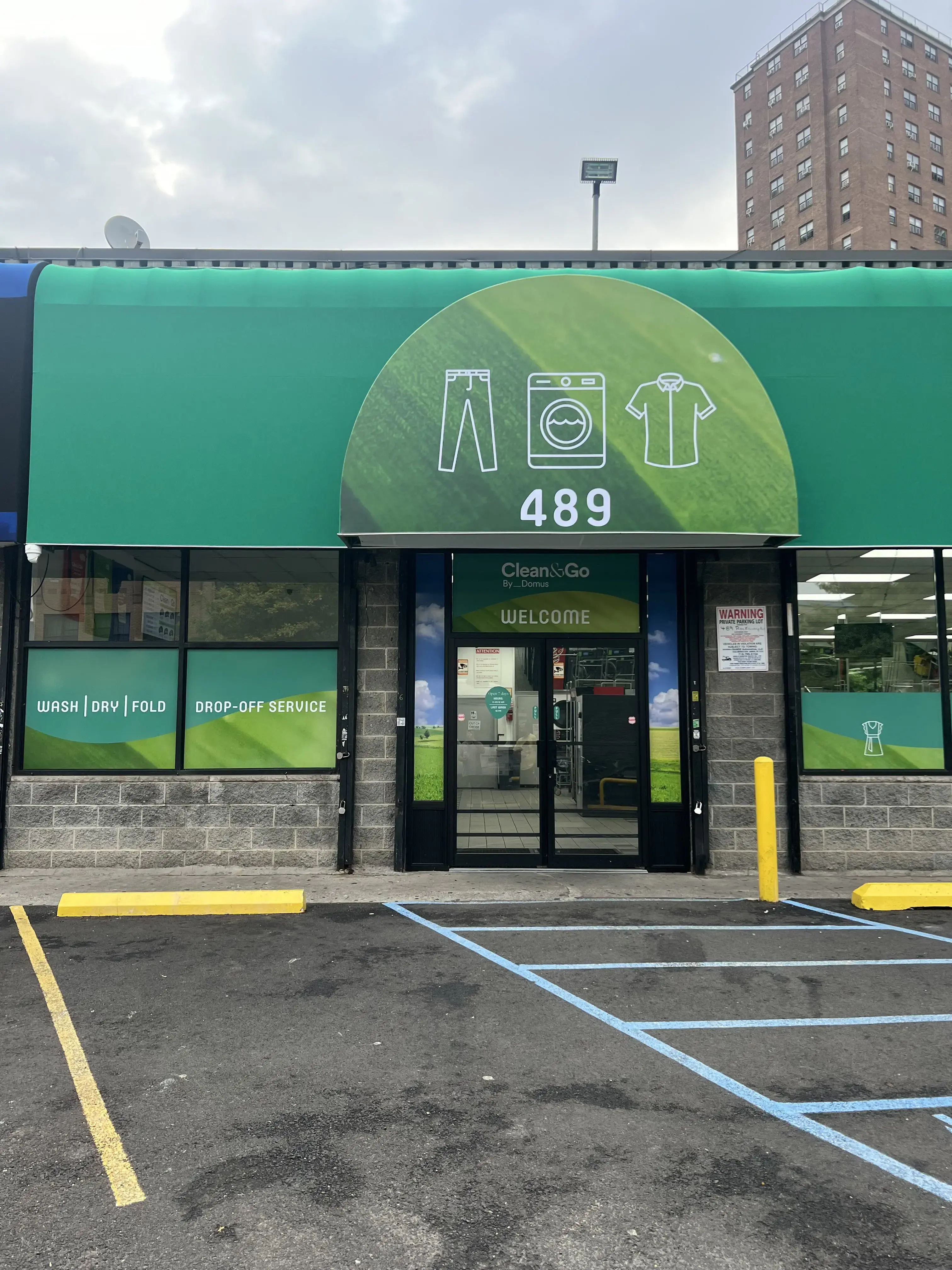 Clean & Go Laundromat thumbnail 17