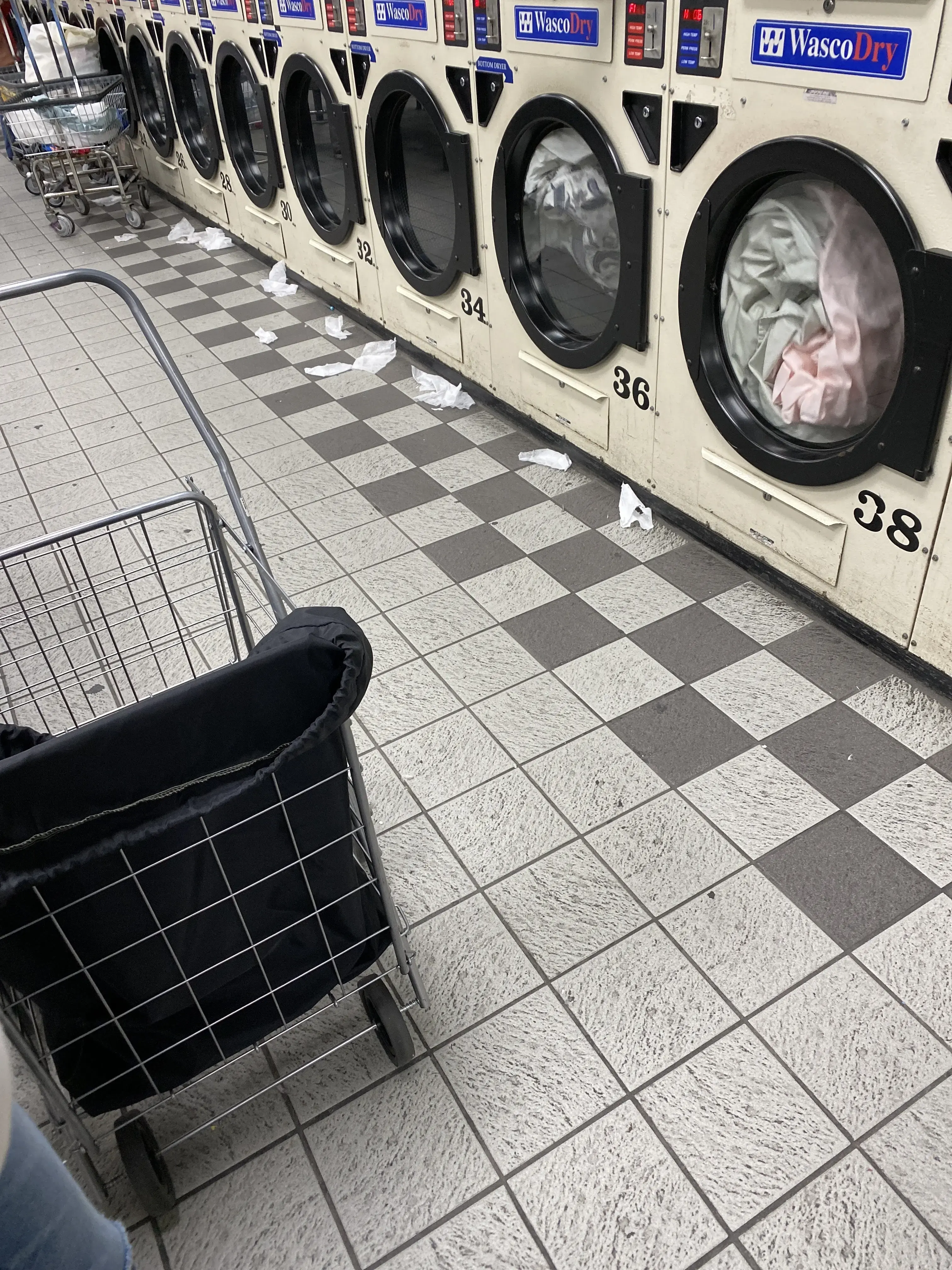 Clean & Go Laundromat - Image 15