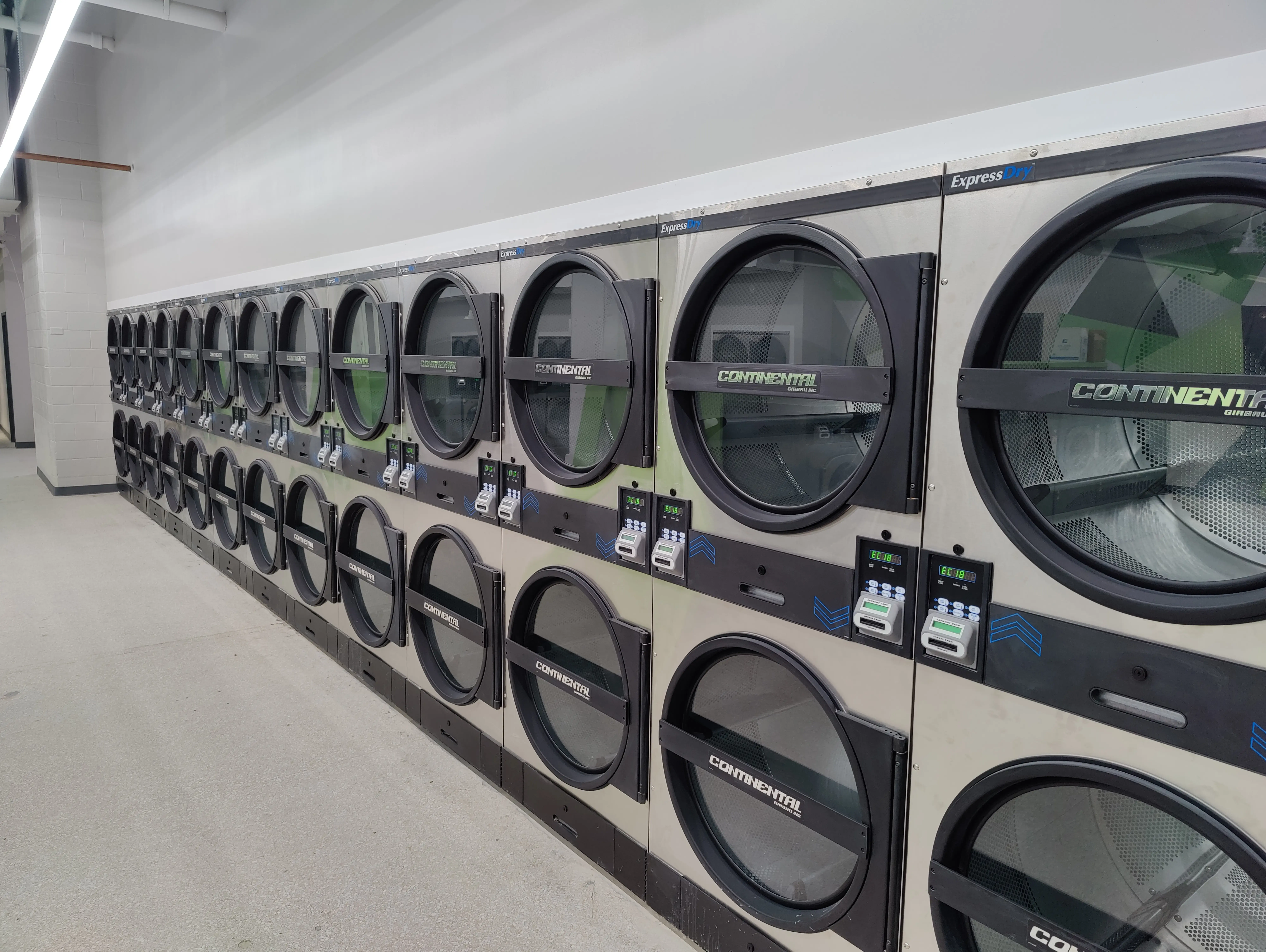 Clean & Green Eco Friendly Laundromat thumbnail 16