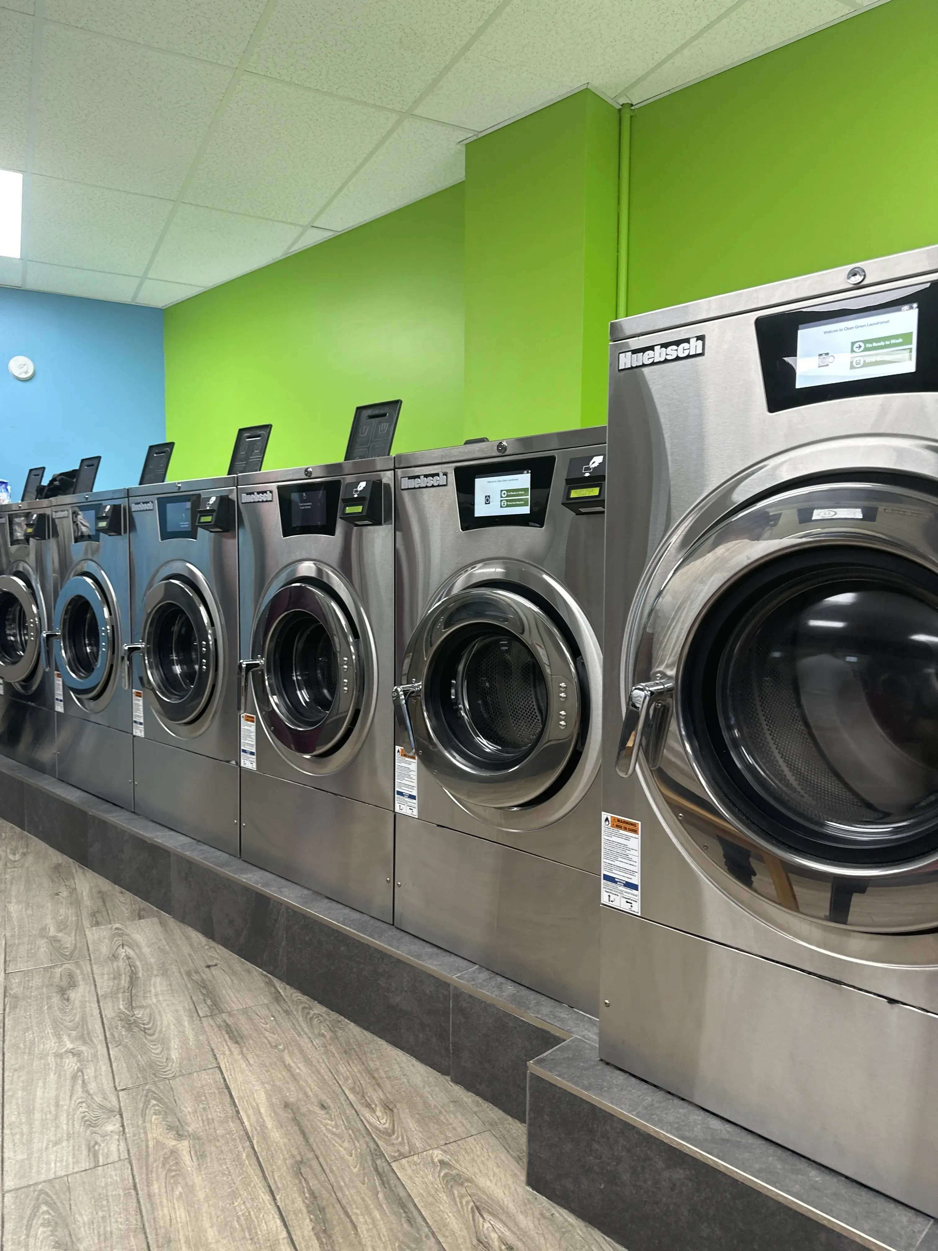 Clean Green Laundromat thumbnail 19