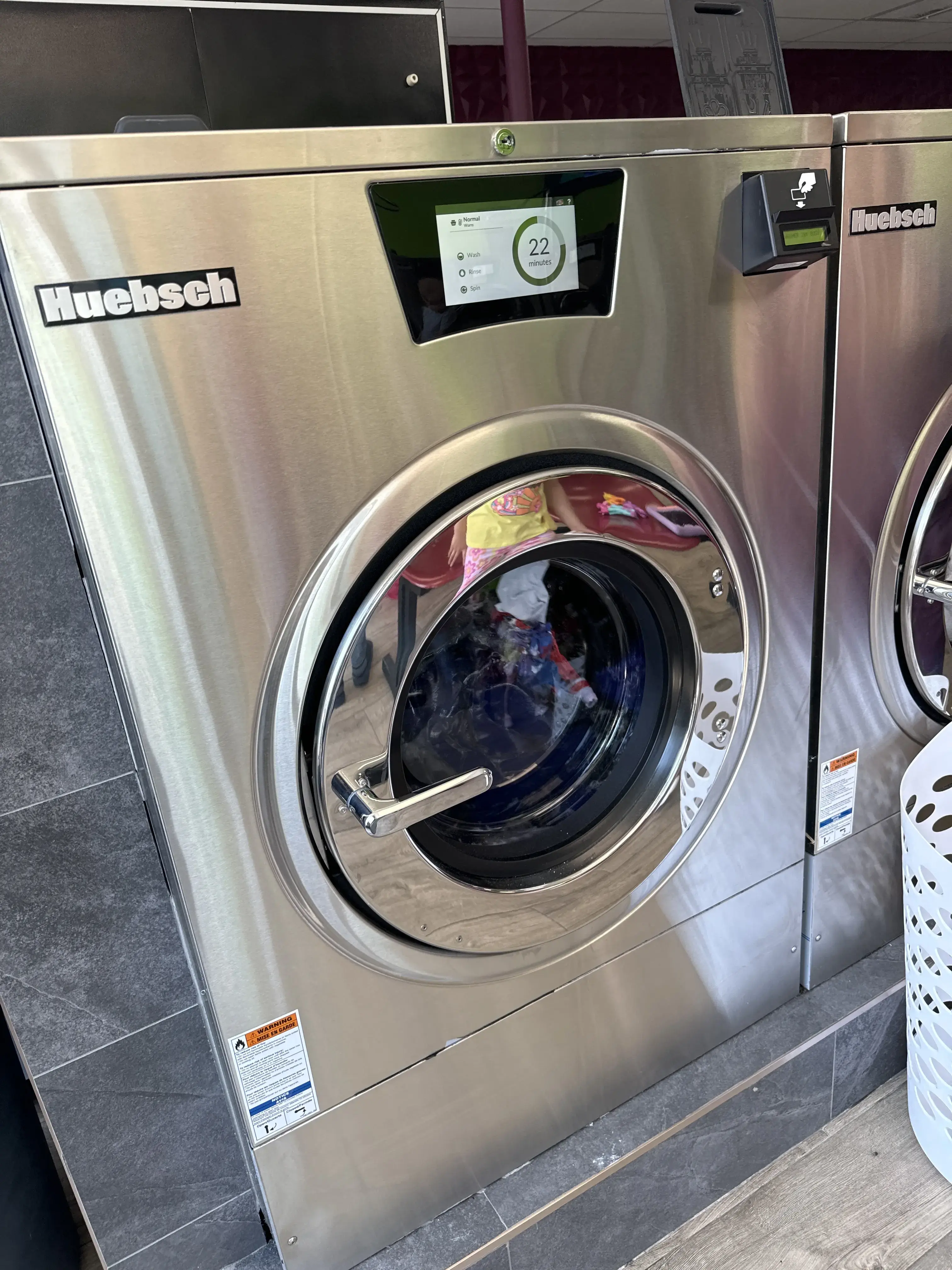 Clean Green Laundromat - Image 12